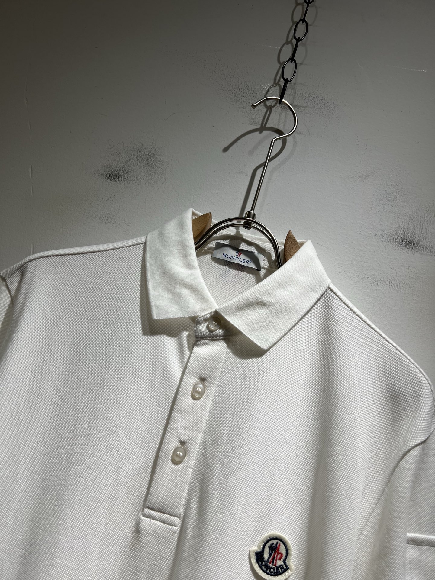  MON蒙**口2025春夏新款男士原单男士短袖POLO衫，贸易公司货，官网同步发售！此类型的基础单品是