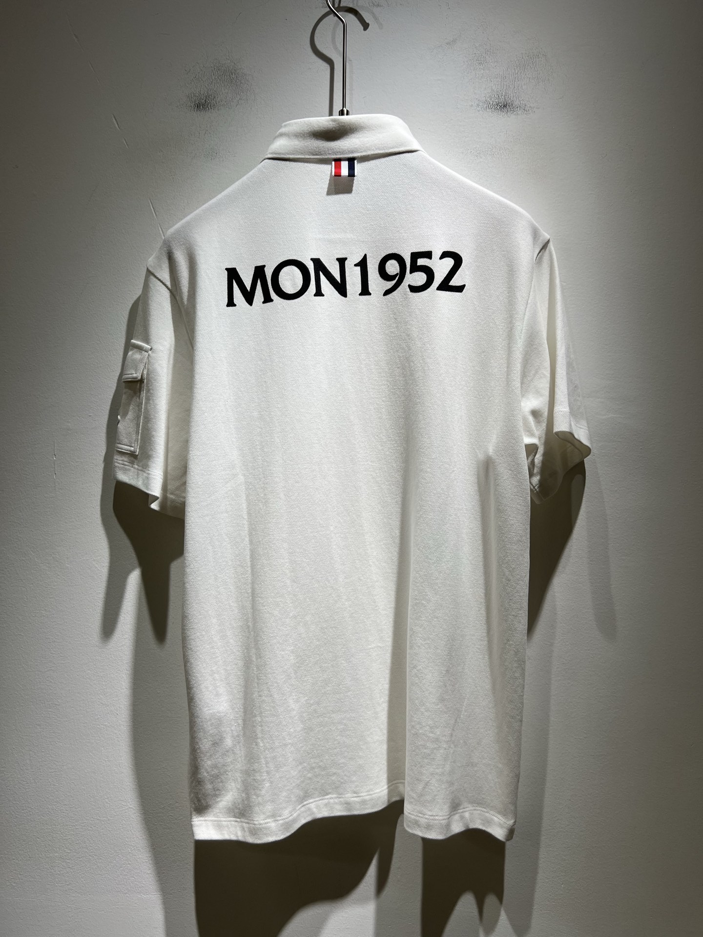  MON蒙**口2025春夏新款男士原单男士短袖POLO衫，贸易公司货，官网同步发售！此类型的基础单品是