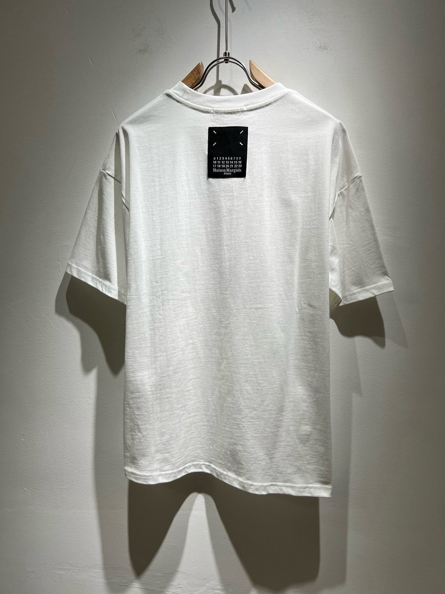   马吉拉 maison margiel 2025春夏新款男女同款👫短袖T恤，专柜同步发售！定制专属洗水