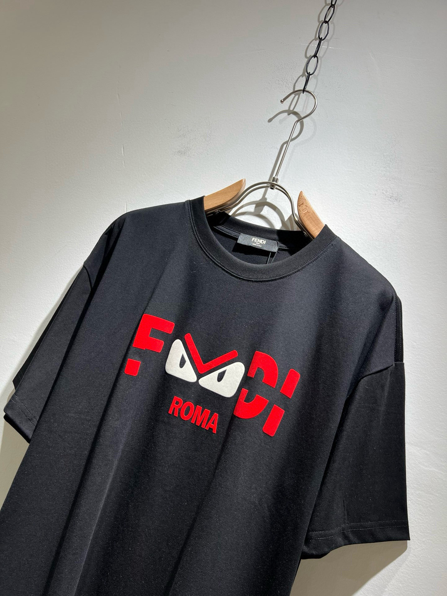  FEN*I 芬*迪2025春夏新款FD家族FF男女同款👫短袖T恤，男女同款👫百搭极简短袖。意大利原厂订