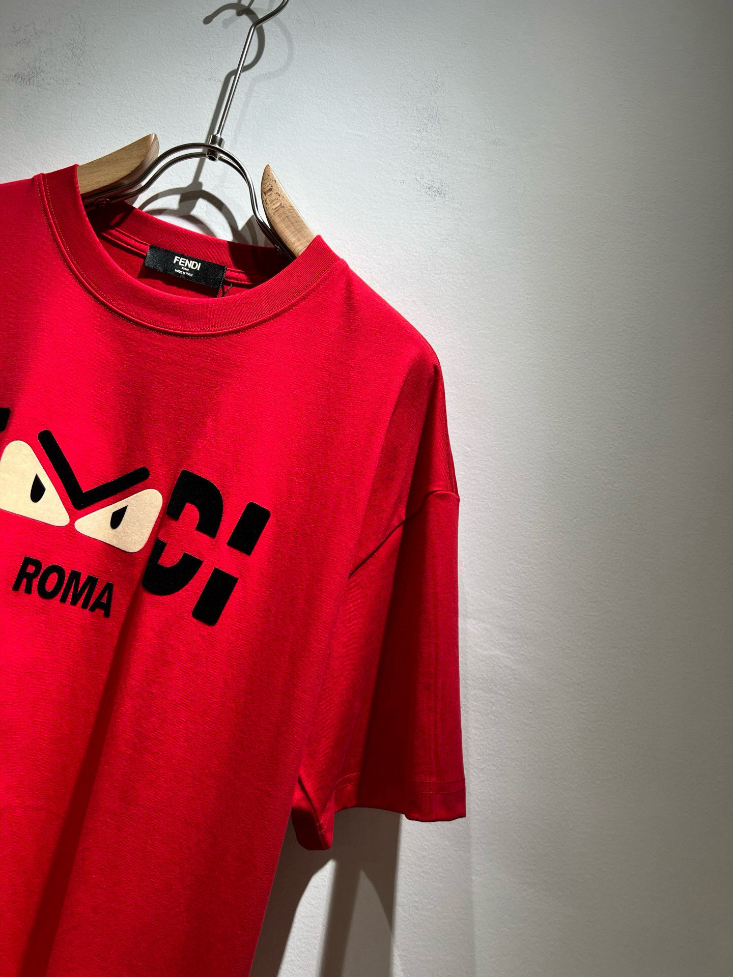  FEN*I 芬*迪2025春夏新款FD家族FF男女同款👫短袖T恤，男女同款👫百搭极简短袖。意大利原厂订