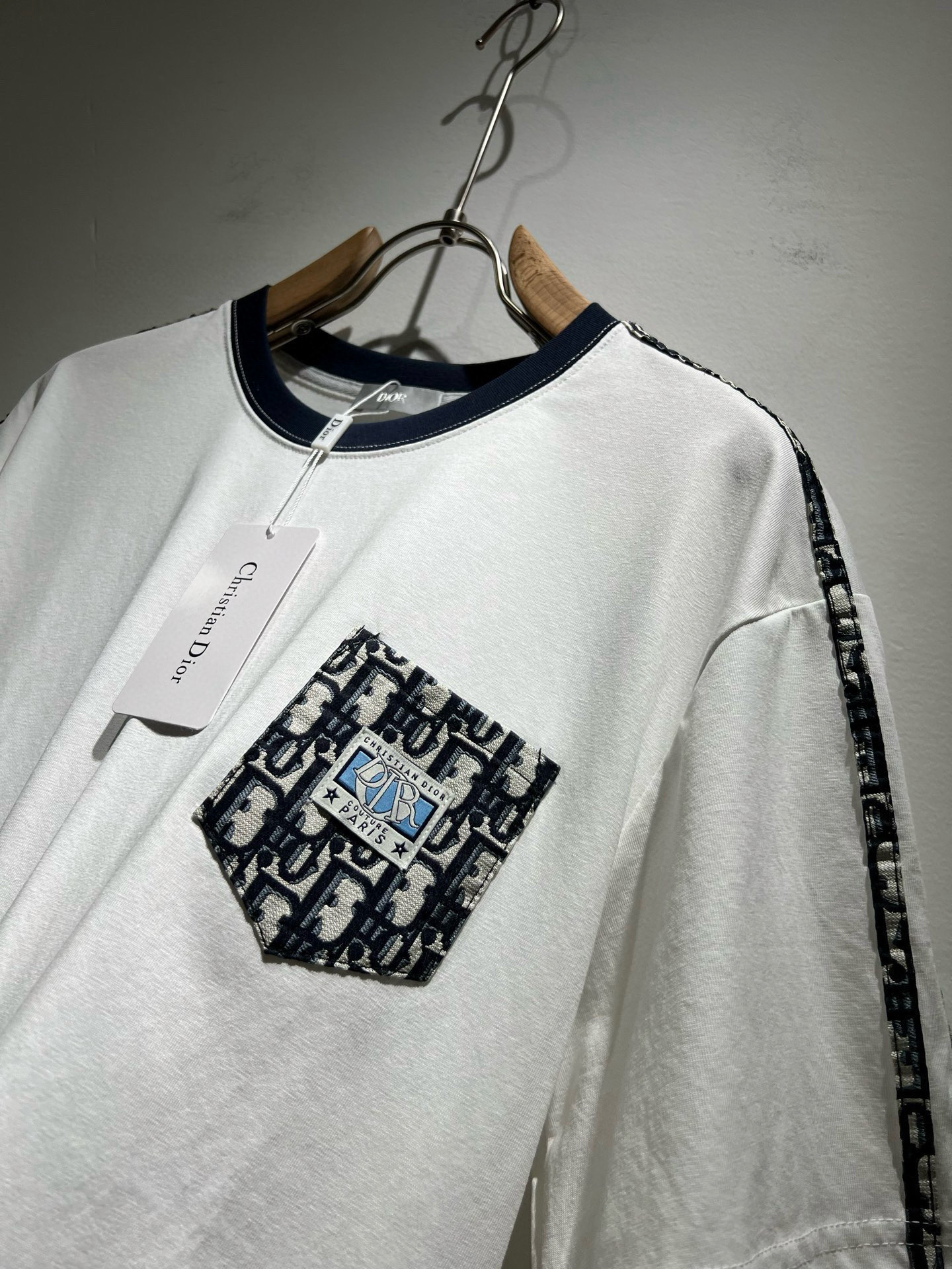  Dio*迪家 2025春夏新款男女同款👫短袖T恤，专柜同步发售！定制专属260克纯棉面料，定制原版工艺