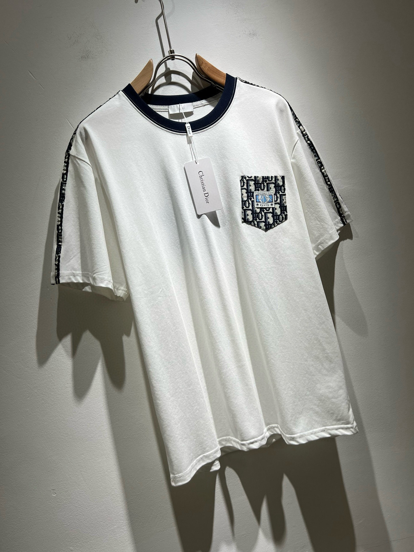  Dio*迪家 2025春夏新款男女同款👫短袖T恤，专柜同步发售！定制专属260克纯棉面料，定制原版工艺