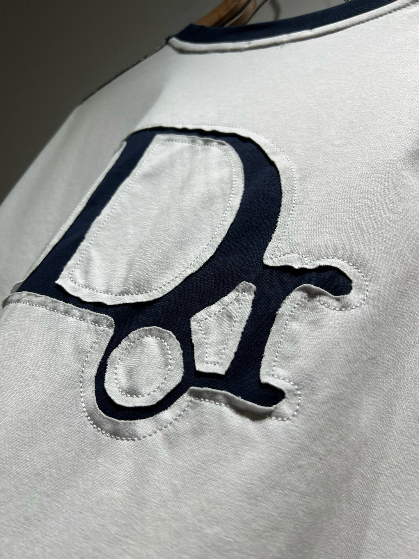  Dio*迪家 2025春夏新款男女同款👫短袖T恤，专柜同步发售！定制专属260克纯棉面料，定制原版工艺