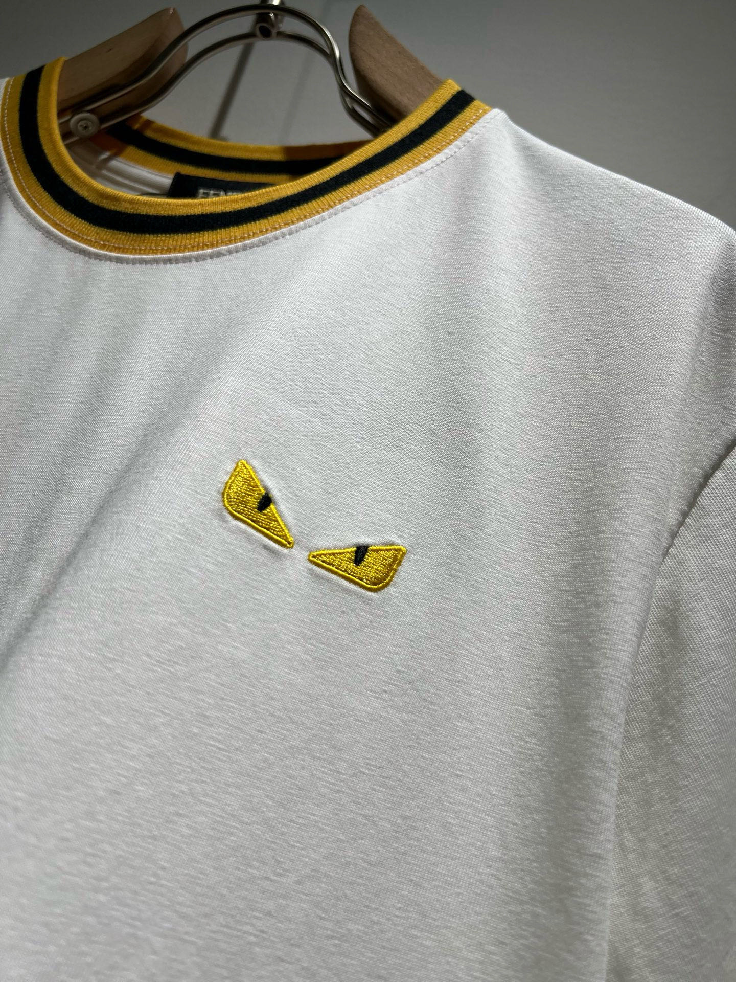  FEN*I 芬*迪2025春夏新款FD家族FF男女同款👫短袖T恤，男女同款👫百搭极简短袖。意大利原厂订