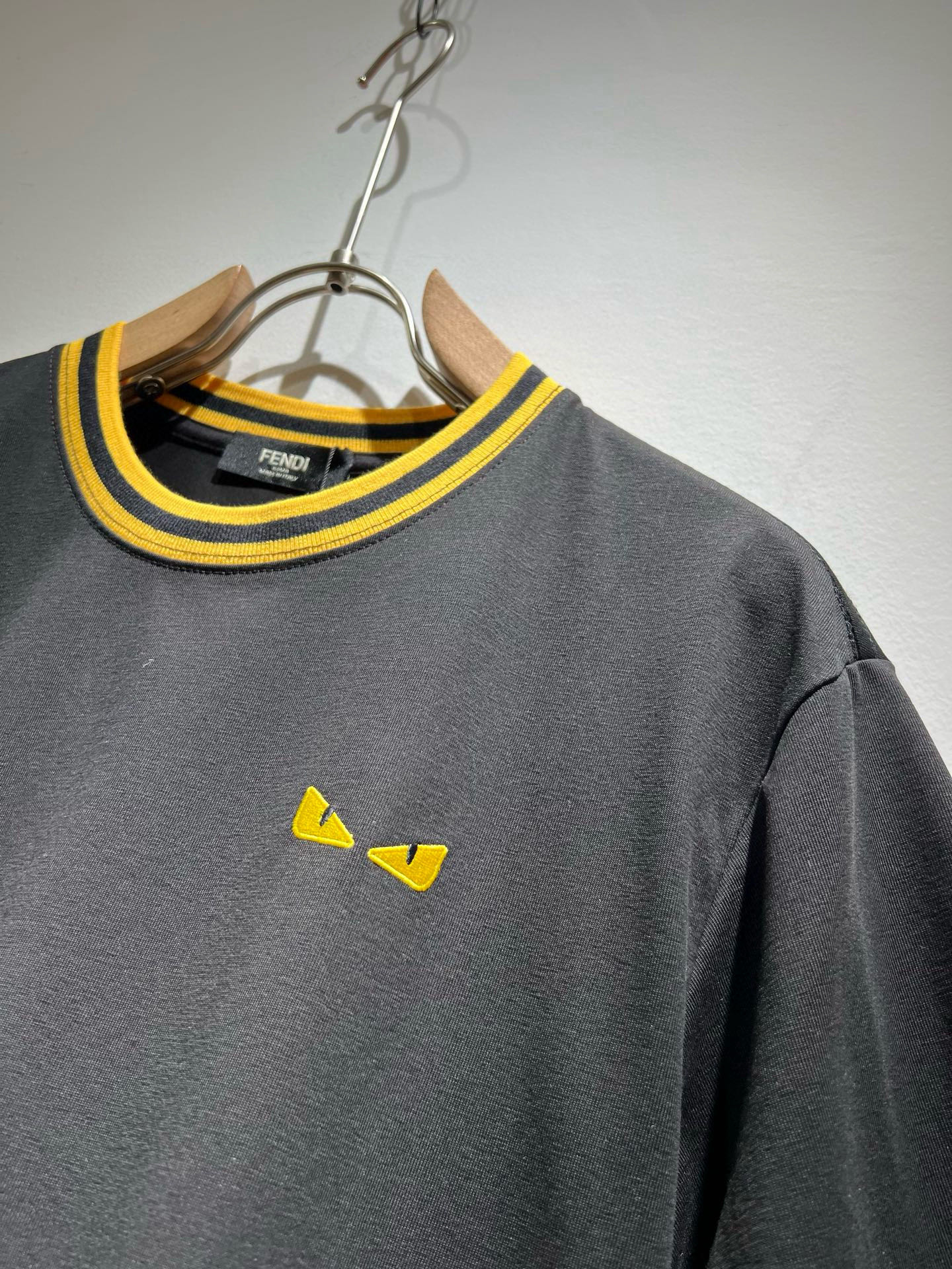  FEN*I 芬*迪2025春夏新款FD家族FF男女同款👫短袖T恤，男女同款👫百搭极简短袖。意大利原厂订