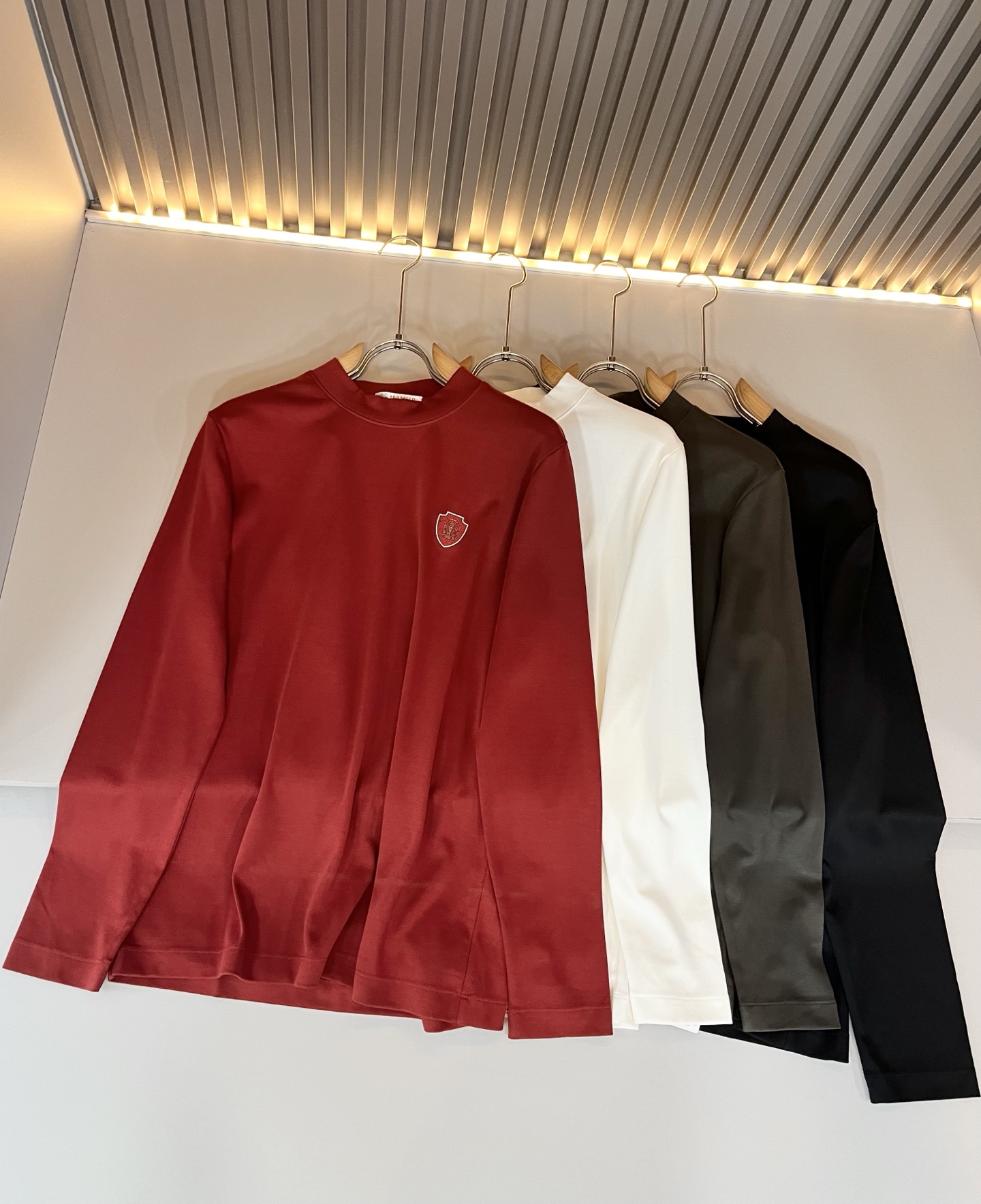 BC-Brunello Cucineli 2025秋季新款男士长袖打底，众多明星都爱穿的时尚百搭单品！胸