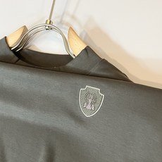 BC-Brunello Cucineli 2025秋季新款男士长袖打底,众多明星都爱穿的时尚百搭单品!胸 BC-Brunello Cucineli 2025秋季新款男士长袖打底,众多明星都爱穿的时尚百搭单品!胸