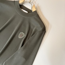 BC-Brunello Cucineli 2025秋季新款男士长袖打底,众多明星都爱穿的时尚百搭单品!胸 BC-Brunello Cucineli 2025秋季新款男士长袖打底,众多明星都爱穿的时尚百搭单品!胸