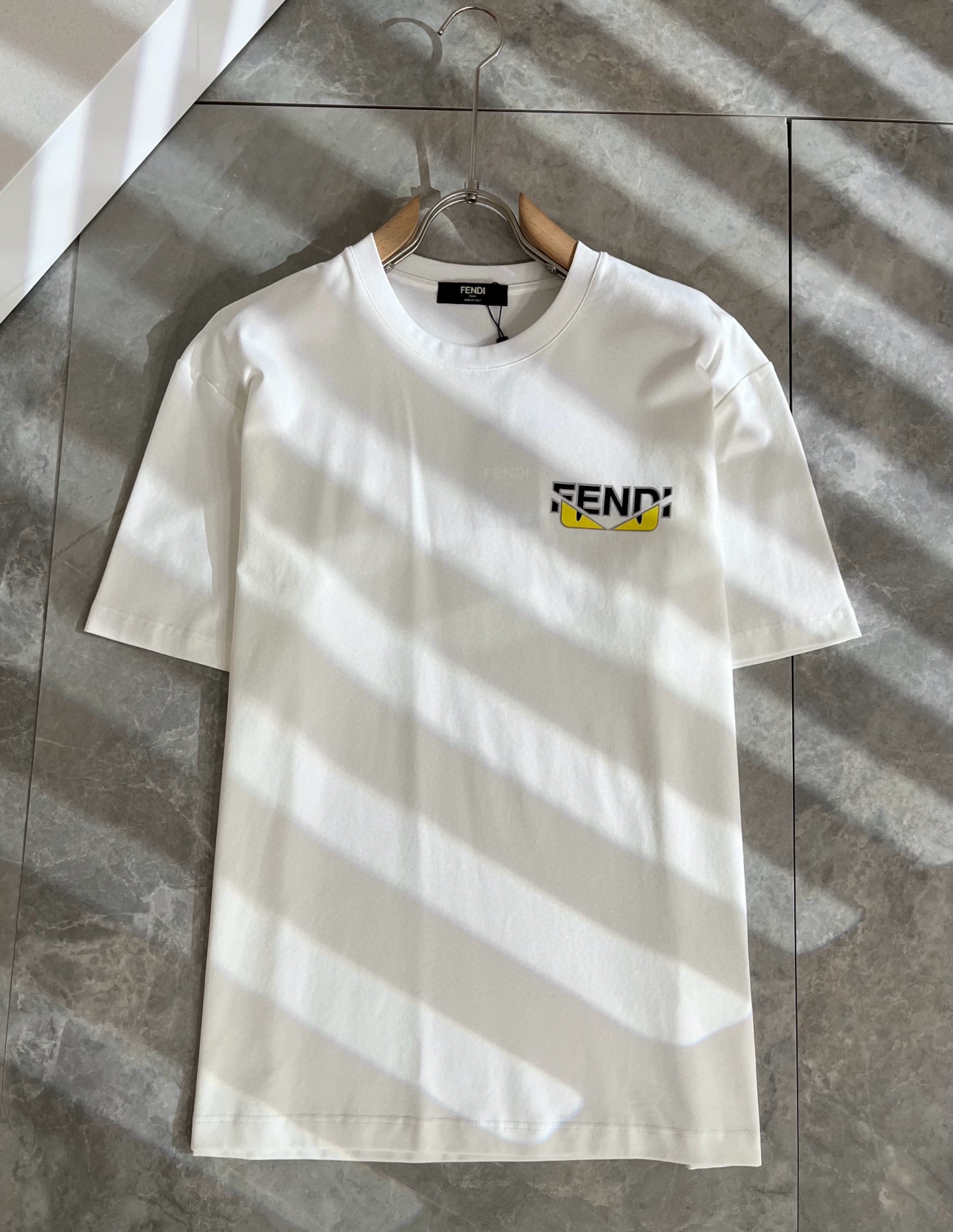 FEN*I 芬*迪2025春夏新款FD家族FF男女同款👫短袖T恤，男女同款👫百搭极简短袖。意大利原厂订单