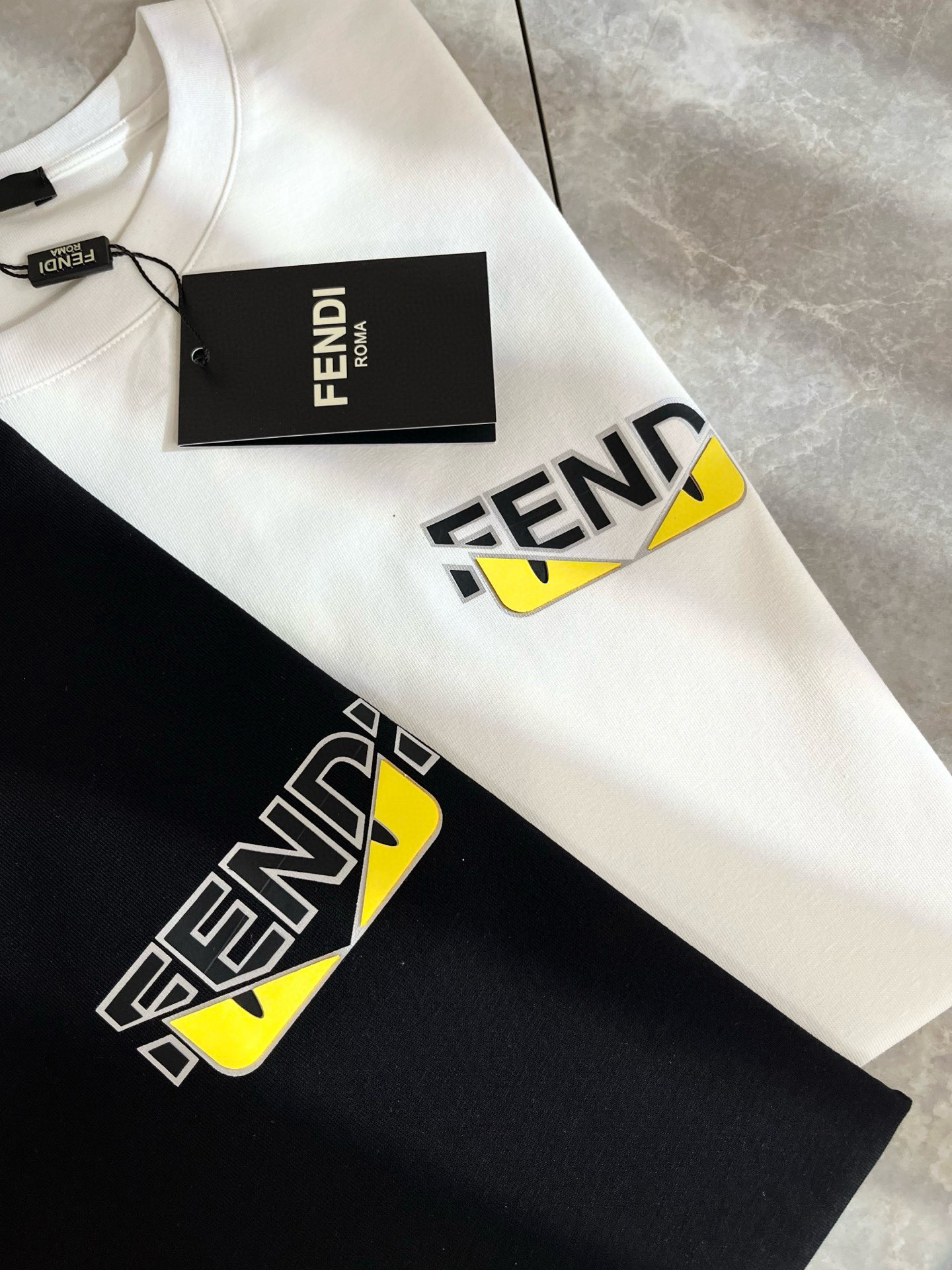 FEN*I 芬*迪2025春夏新款FD家族FF男女同款👫短袖T恤，男女同款👫百搭极简短袖。意大利原厂订单