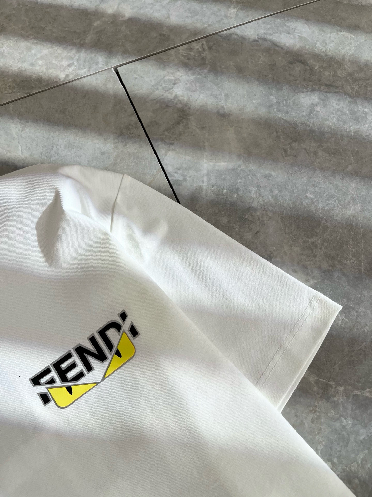 FEN*I 芬*迪2025春夏新款FD家族FF男女同款👫短袖T恤，男女同款👫百搭极简短袖。意大利原厂订单