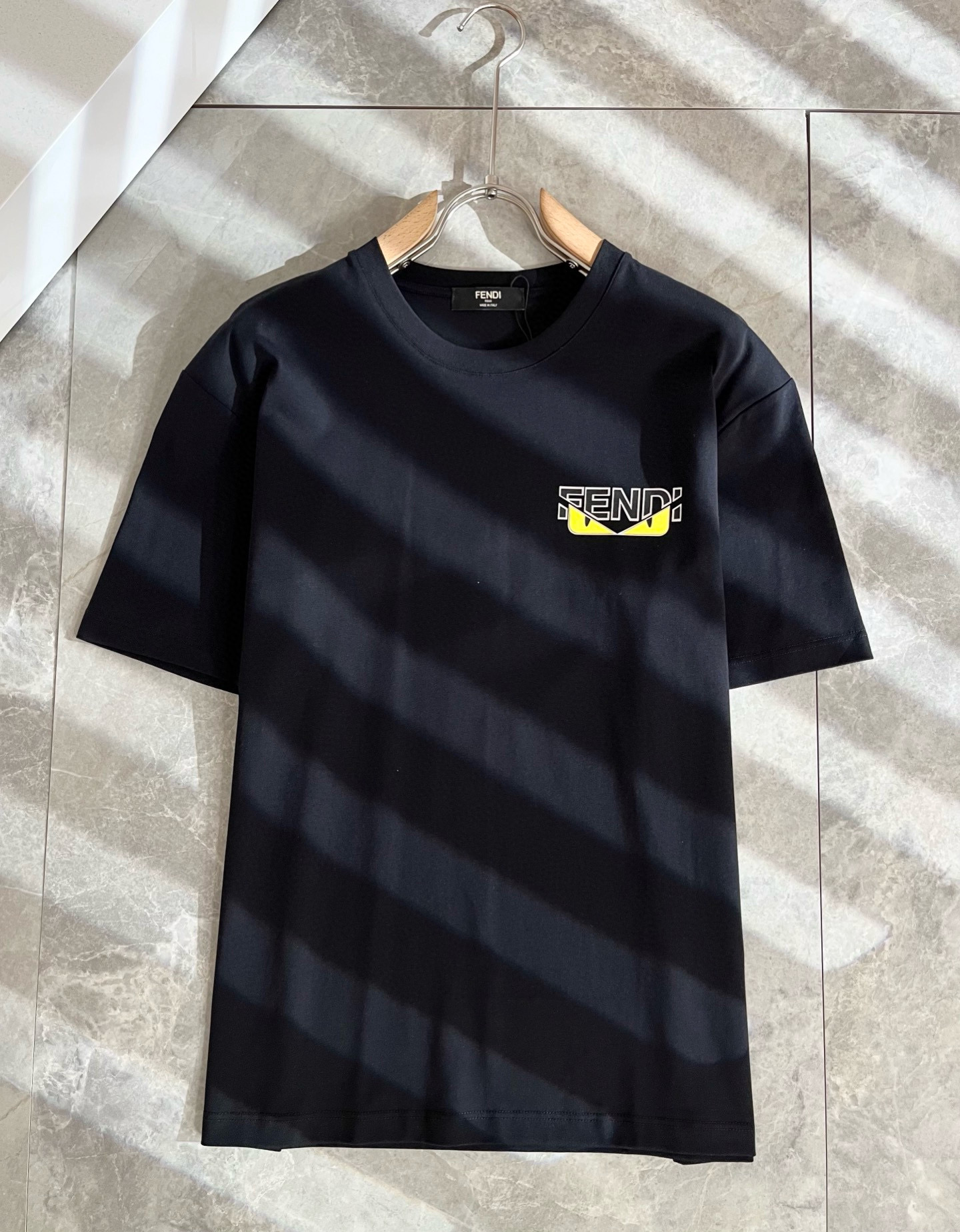 FEN*I 芬*迪2025春夏新款FD家族FF男女同款👫短袖T恤，男女同款👫百搭极简短袖。意大利原厂订单