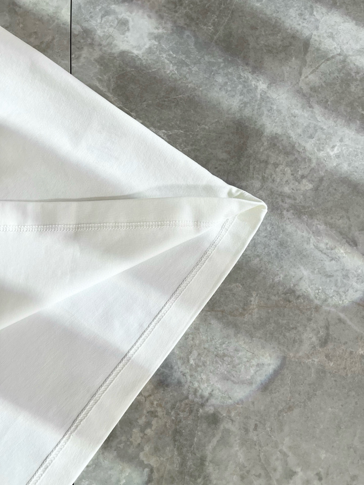    BALENCIA*巴黎*家 2025春夏新款男女同情侣款👫休闲宽松棉质圆领短袖T恤衫！贸易公司渠道