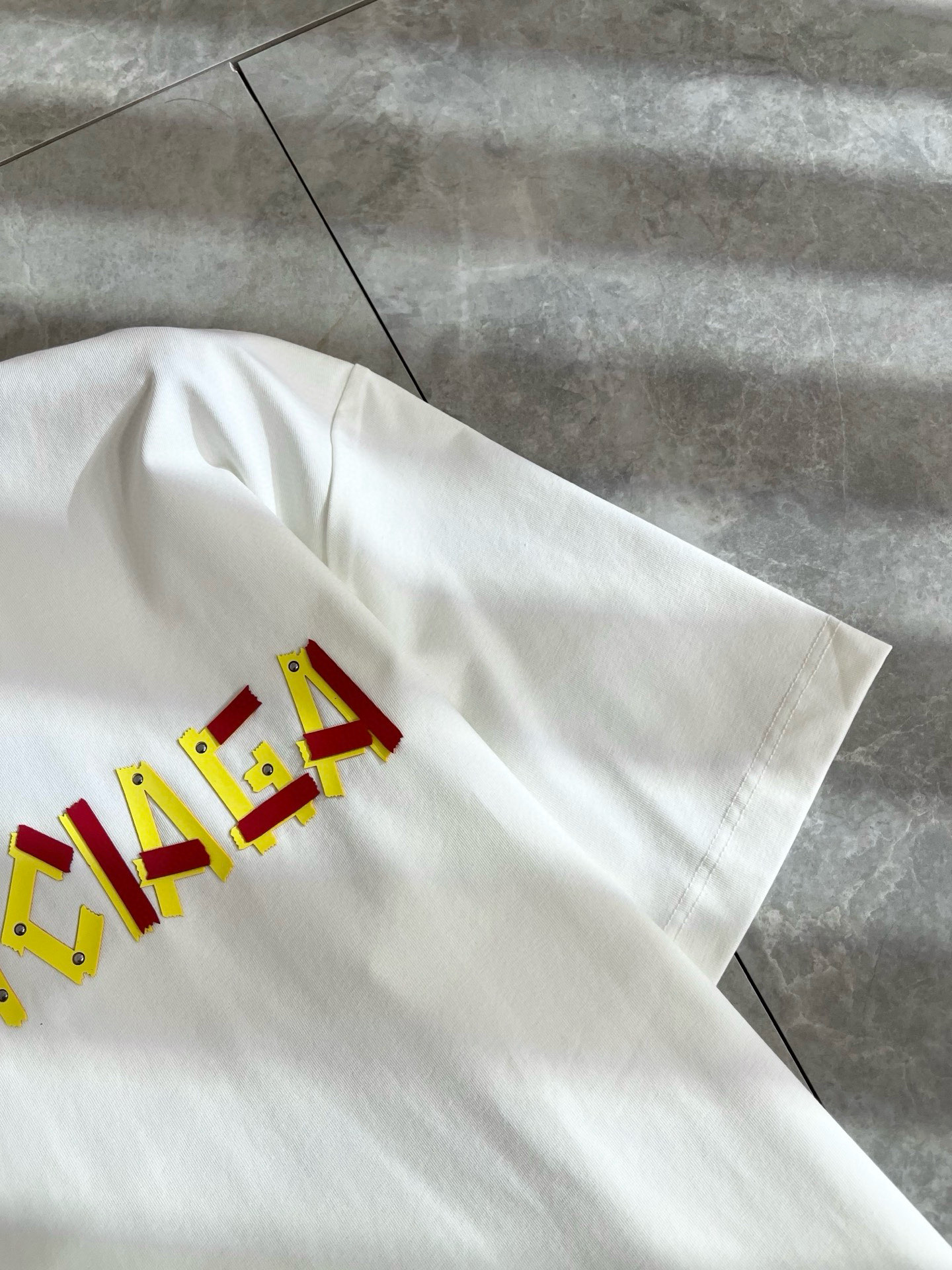    BALENCIA*巴黎*家 2025春夏新款男女同情侣款👫休闲宽松棉质圆领短袖T恤衫！贸易公司渠道