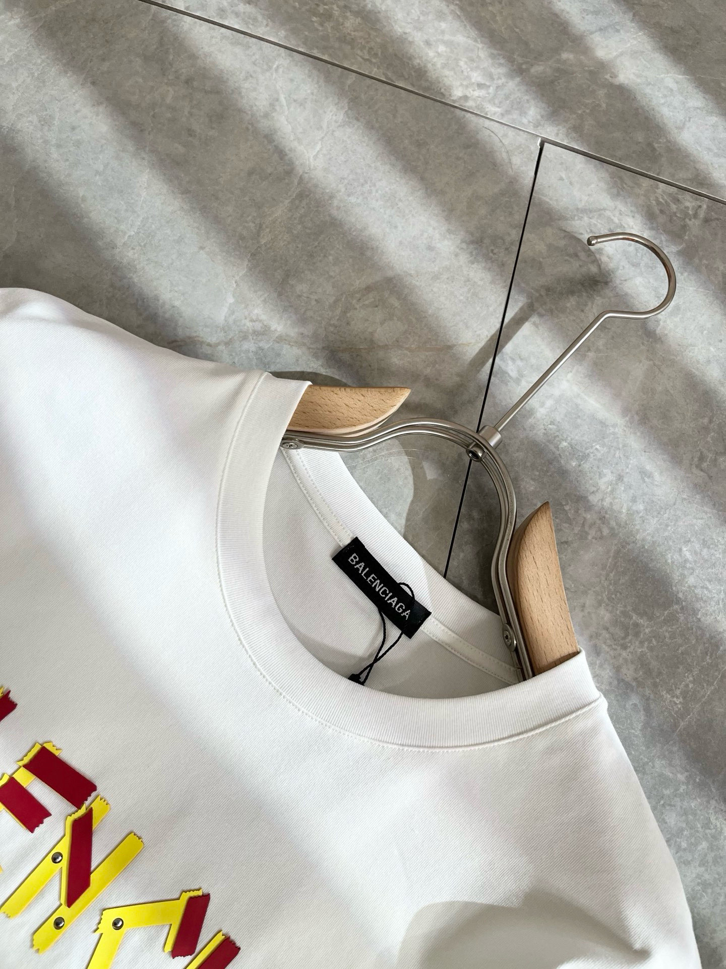    BALENCIA*巴黎*家 2025春夏新款男女同情侣款👫休闲宽松棉质圆领短袖T恤衫！贸易公司渠道