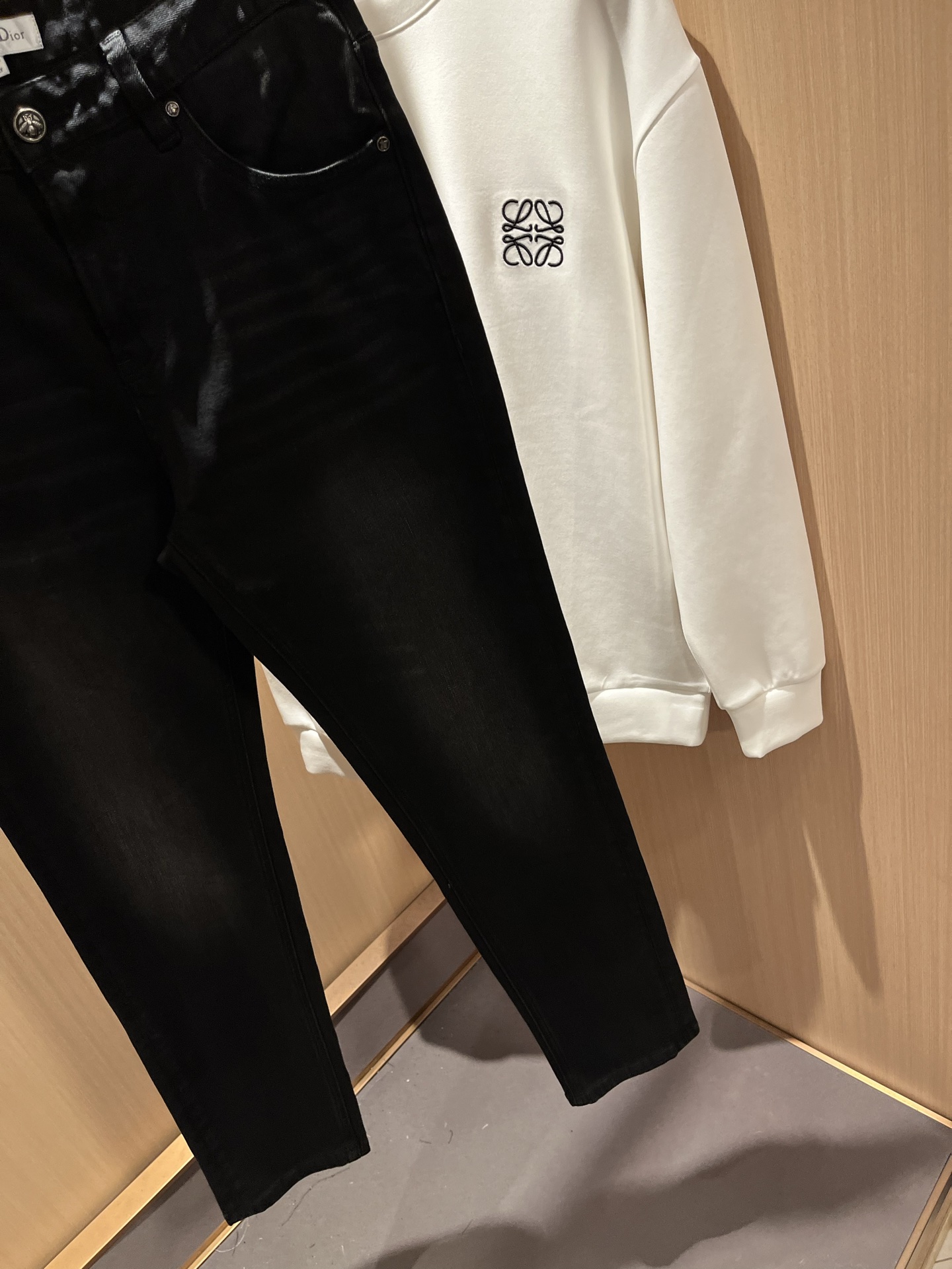  Dio*r 迪家 2025秋冬男士水洗小直筒牛仔裤！贸易公司渠道牛货，品相超赞，时尚圈万能的百搭裤王，