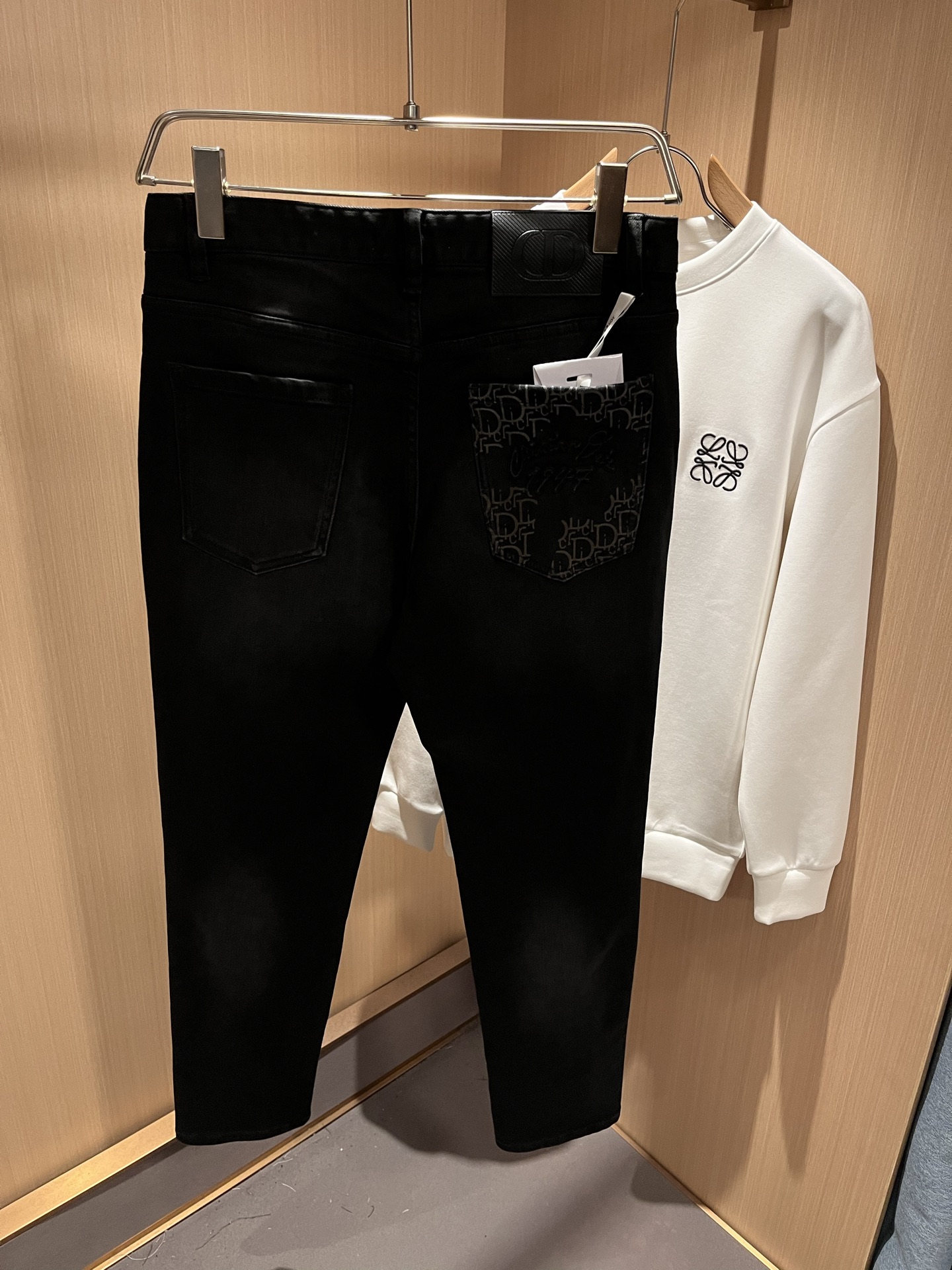  Dio*r 迪家 2025秋冬男士水洗小直筒牛仔裤！贸易公司渠道牛货，品相超赞，时尚圈万能的百搭裤王，