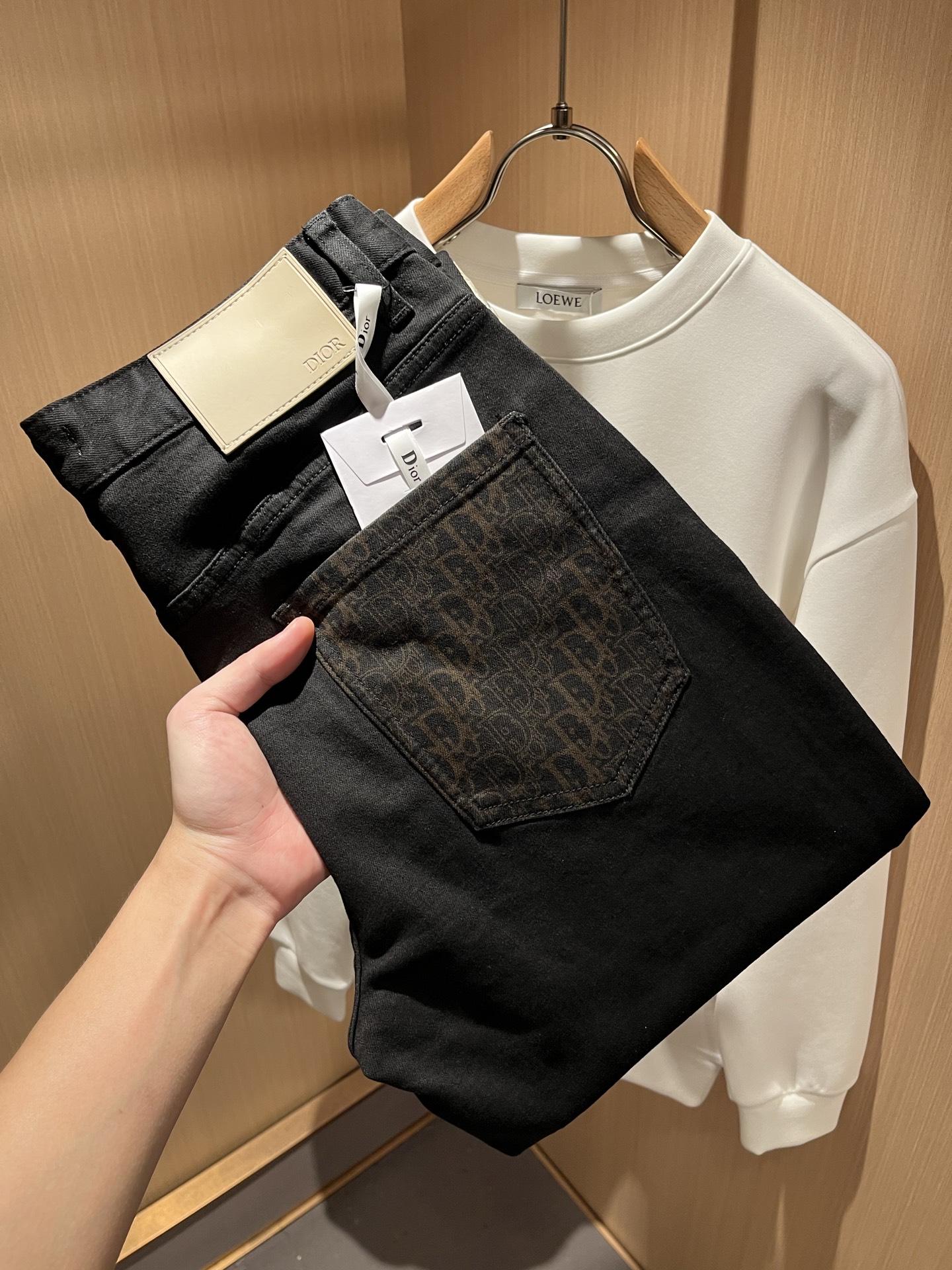  Dio*r 迪家 2025秋冬男士水洗小直筒牛仔裤！贸易公司渠道牛货，品相超赞，时尚圈万能的百搭裤王，