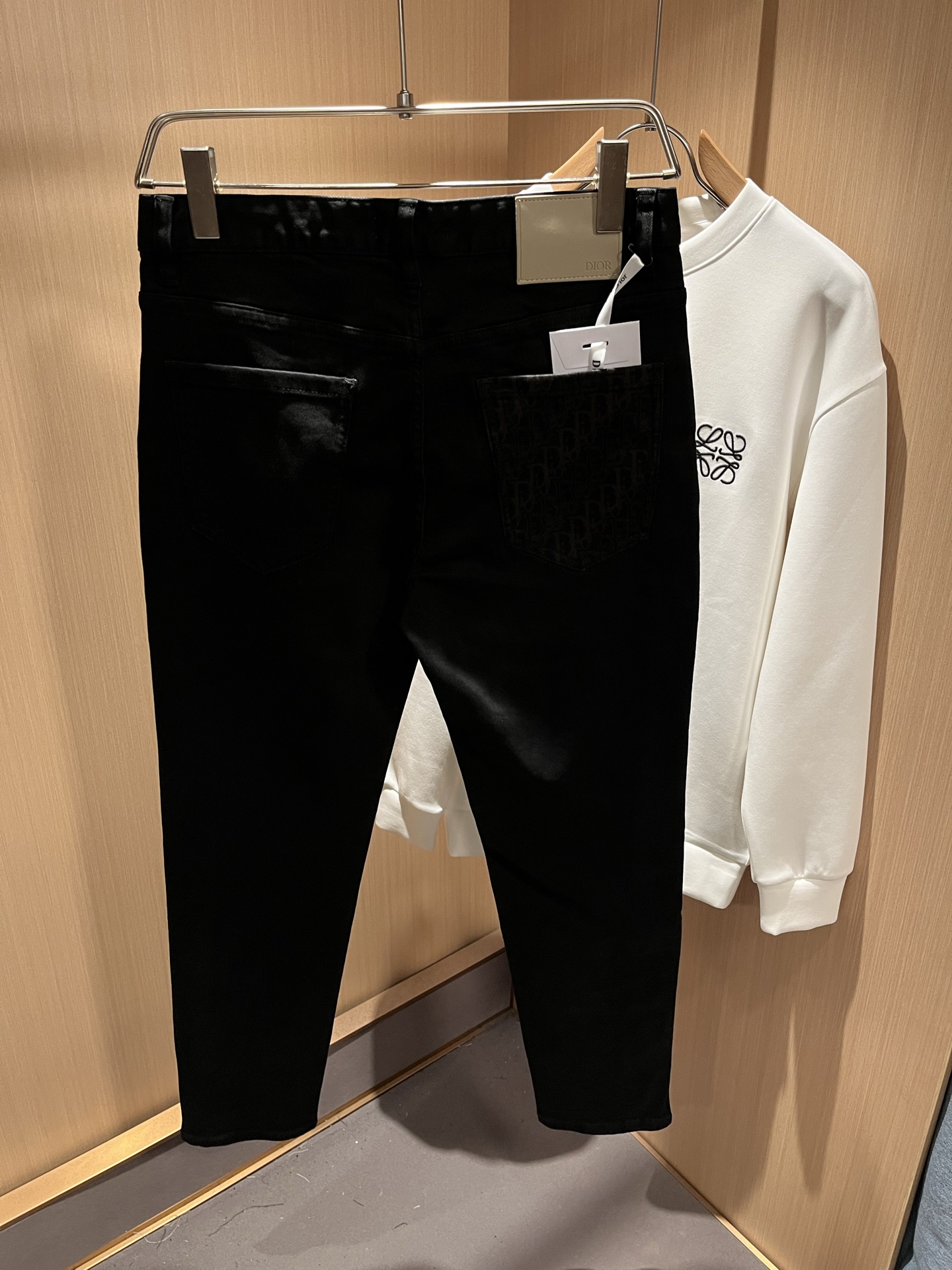  Dio*r 迪家 2025秋冬男士水洗小直筒牛仔裤！贸易公司渠道牛货，品相超赞，时尚圈万能的百搭裤王，