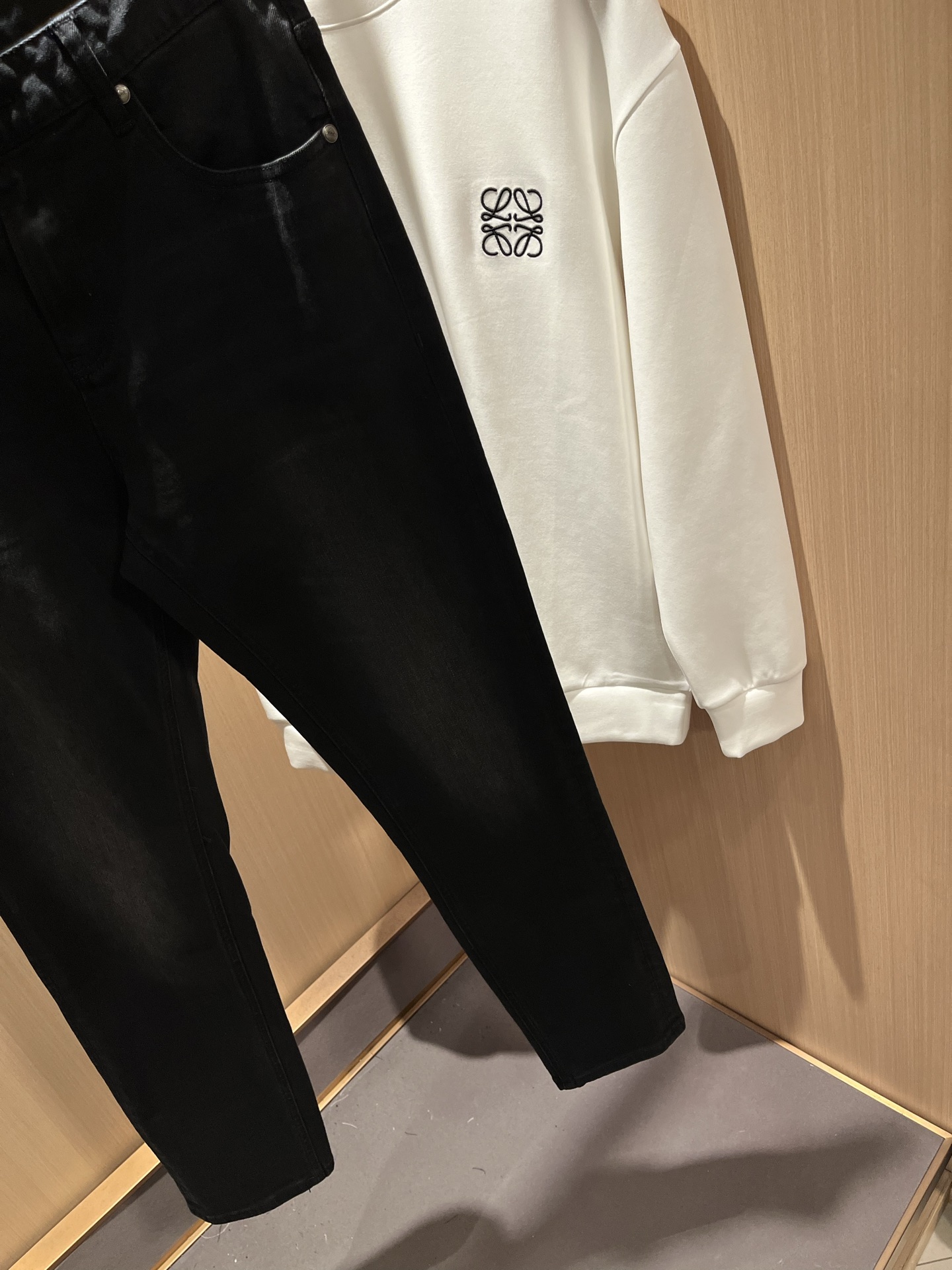   PRA*DA 普拉达 2025秋冬新品发售！牛仔高级百搭实用主义不哗众取宠！港澳台地区限定款！！立体