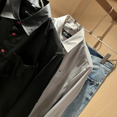 Kiton 2025秋冬新款男士长袖衬衣,众多明星都爱穿的时尚百搭单品!喜欢经典简约的朋友,一定不能错过 Kiton 2025秋冬新款男士长袖衬衣,众多明星都爱穿的时尚百搭单品!喜欢经典简约的朋友,一定不能错过