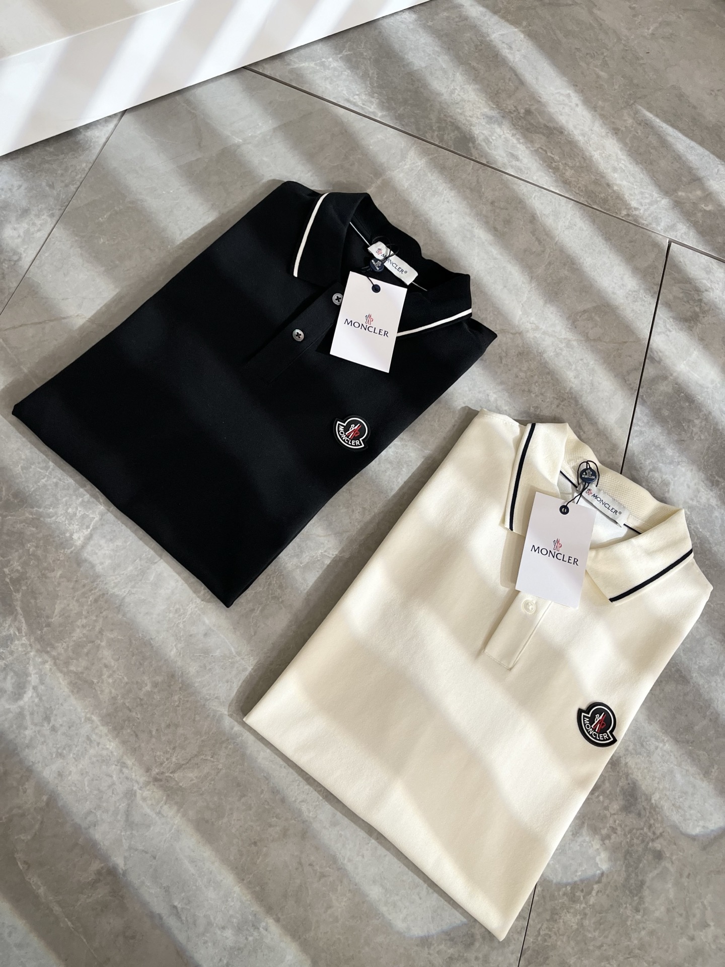  MON蒙**口2025春夏新款男士原单男士短袖POLO衫，贸易公司货，官网同步发售！此类型的基础单品是