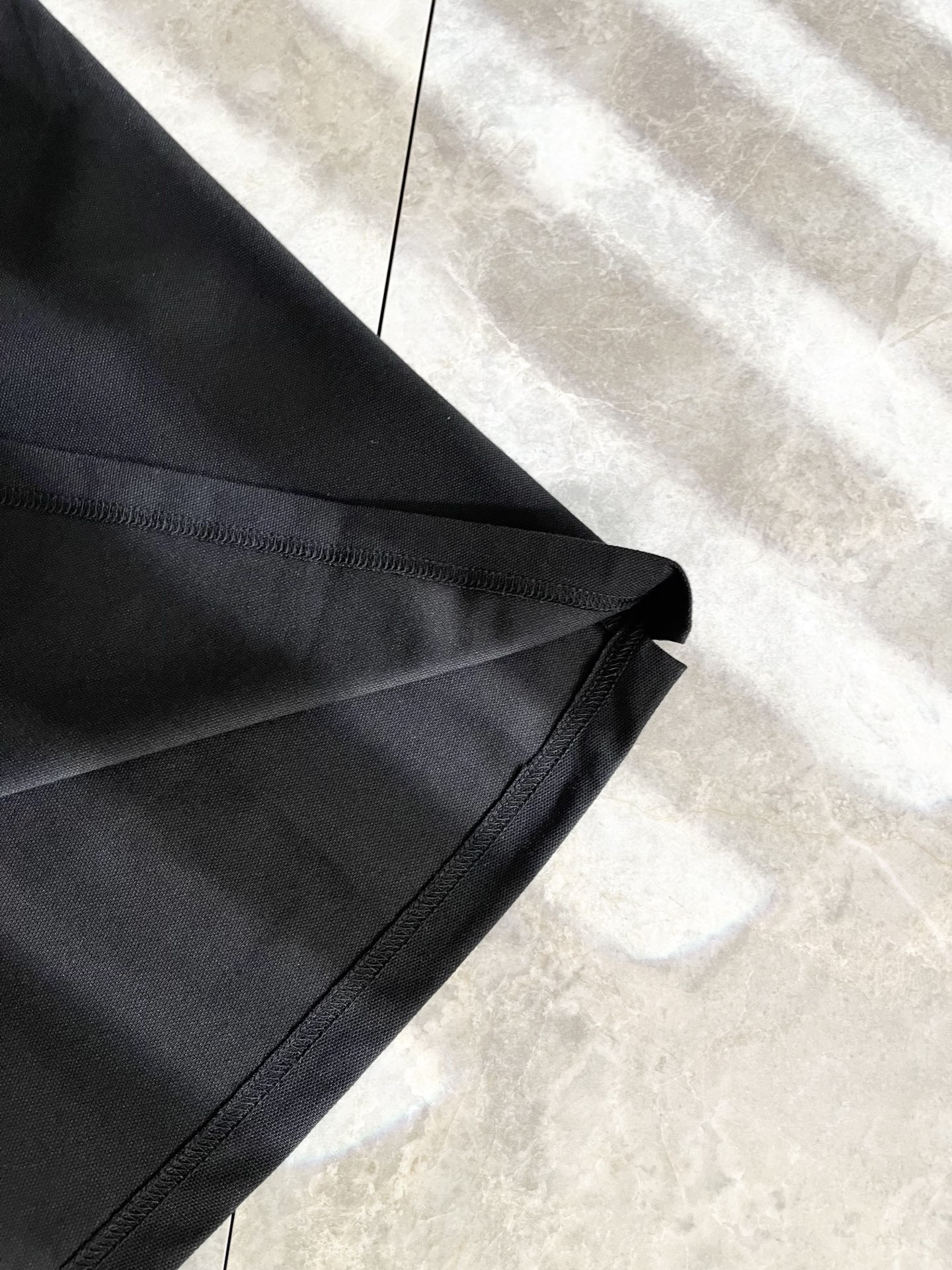  MON蒙**口2025春夏新款男士原单男士短袖POLO衫，贸易公司货，官网同步发售！此类型的基础单品是