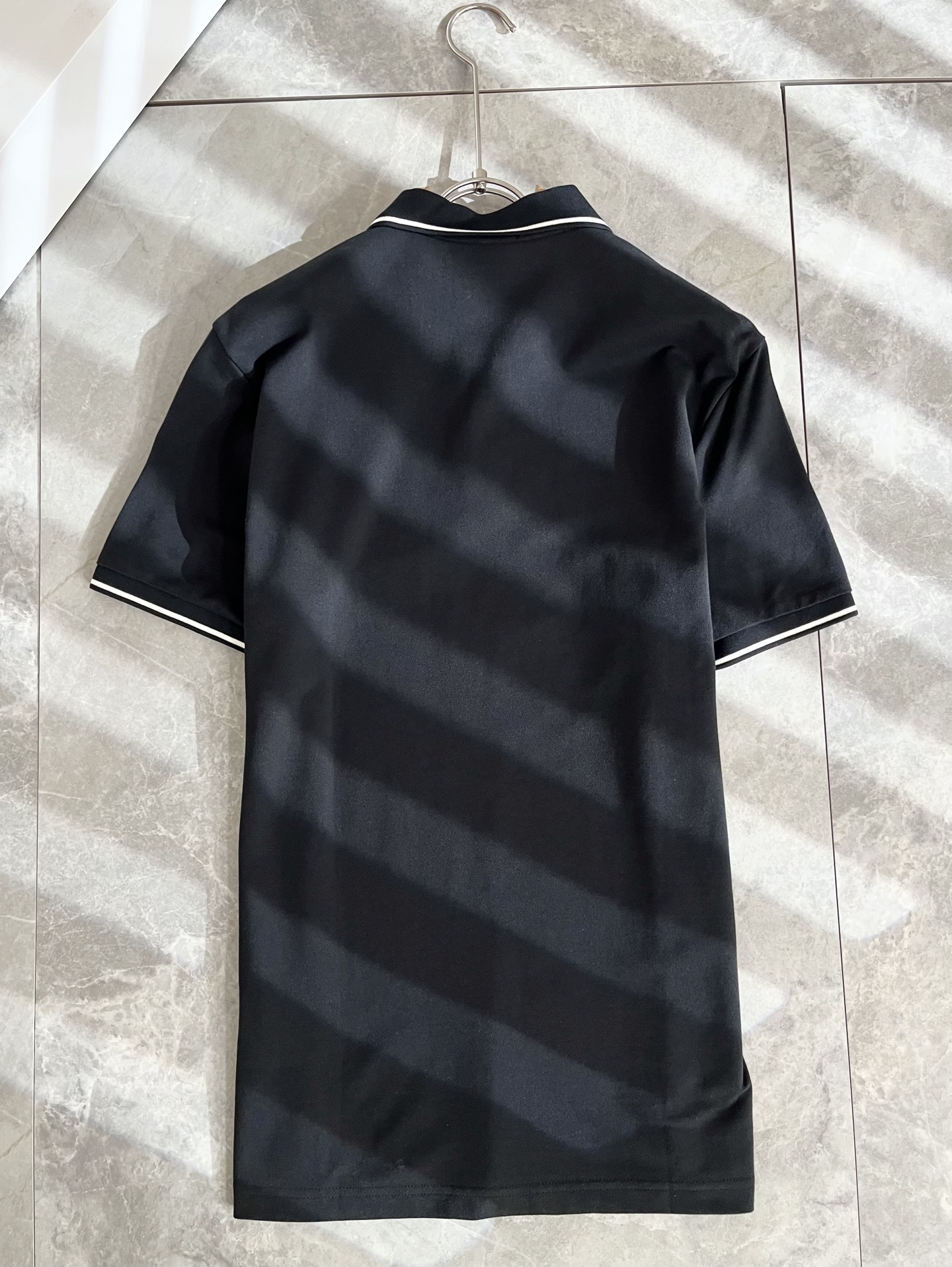  MON蒙**口2025春夏新款男士原单男士短袖POLO衫，贸易公司货，官网同步发售！此类型的基础单品是