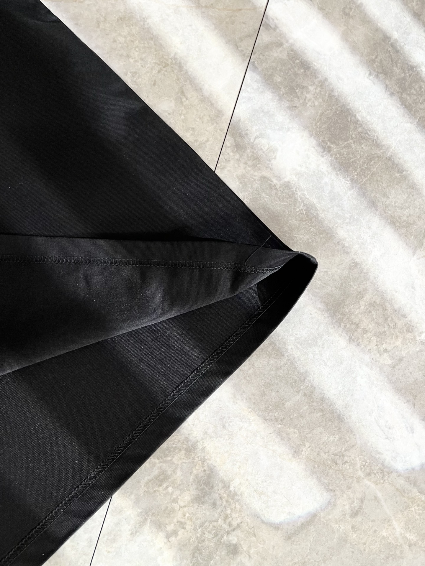  BOSS 2025春夏新款男女同款👫短袖T恤，意大利原厂订单渠道，极具个性高级风，标志logo图案压胶