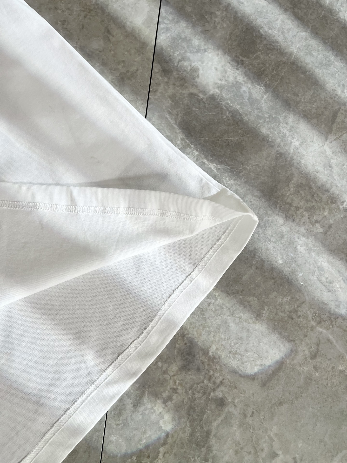   BALENCIA*巴黎*家 2025春夏新款男女同情侣款👫休闲宽松棉质圆领短袖T恤衫！贸易公司渠道稀