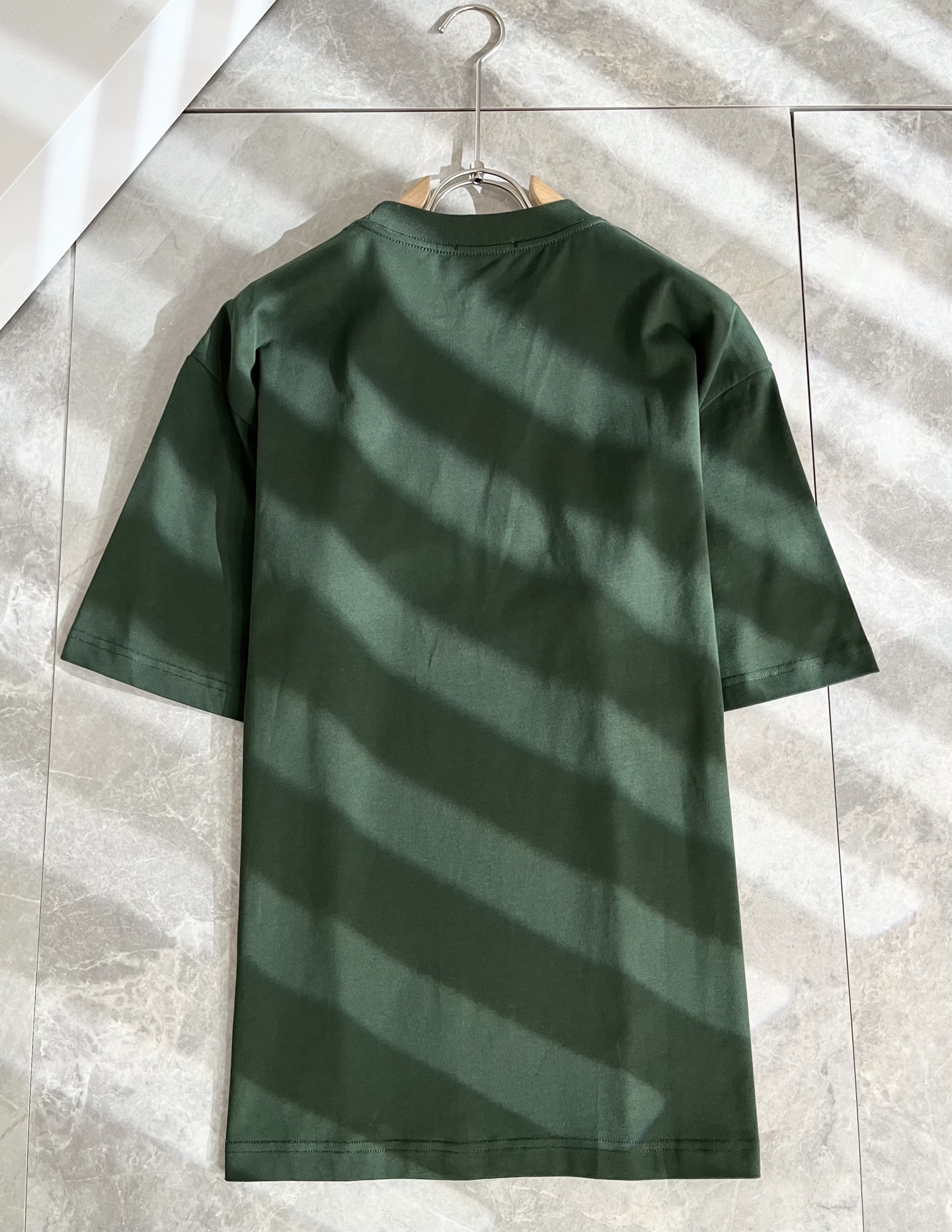   BALENCIA*巴黎*家 2025春夏新款男女同情侣款👫休闲宽松棉质圆领短袖T恤衫！贸易公司渠道稀