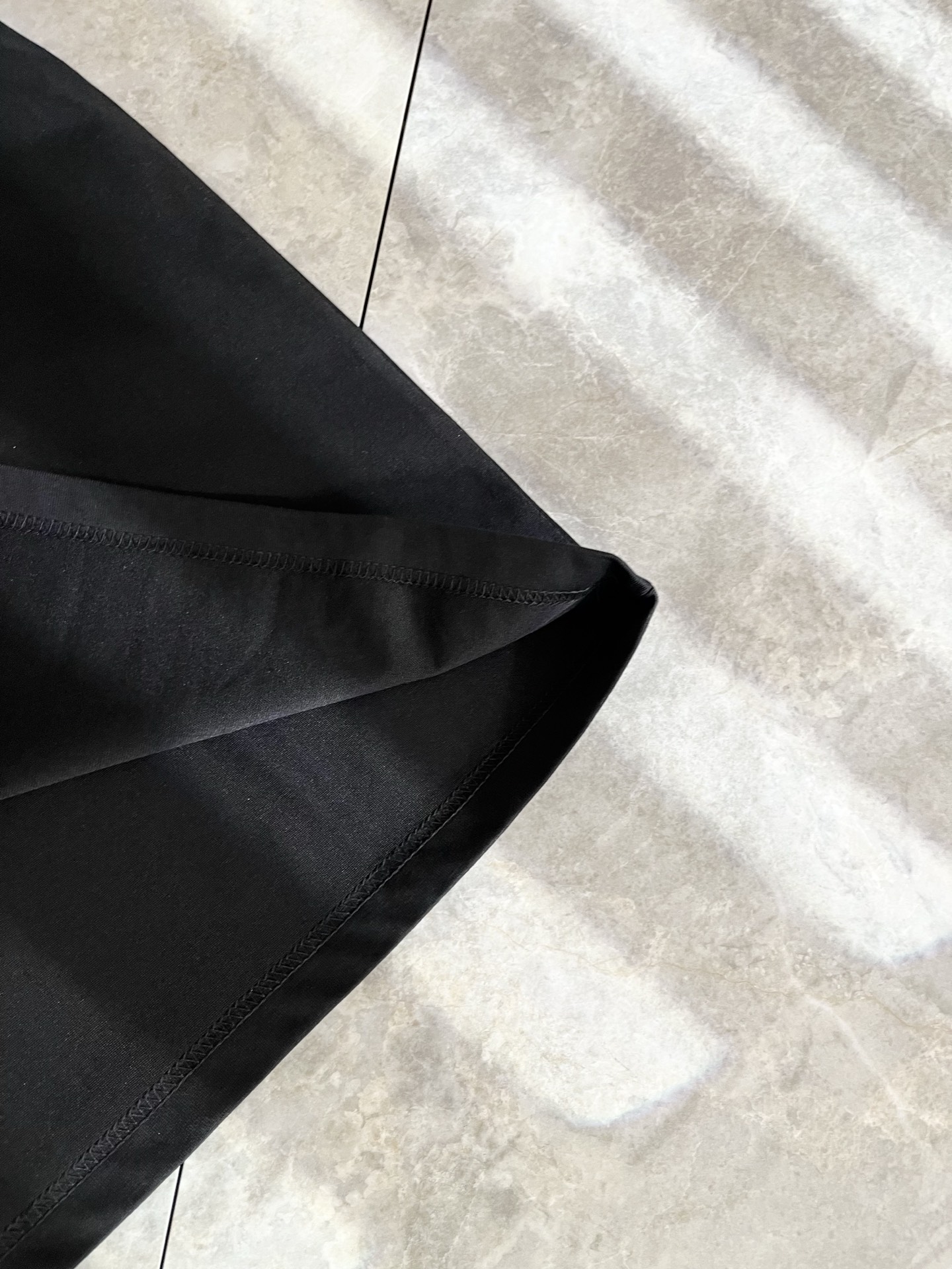   BURBER*Y巴*莉2025春夏新品男女同款👫短袖T恤，重磅来袭，最近比较火热的环保纯棉面料制作而