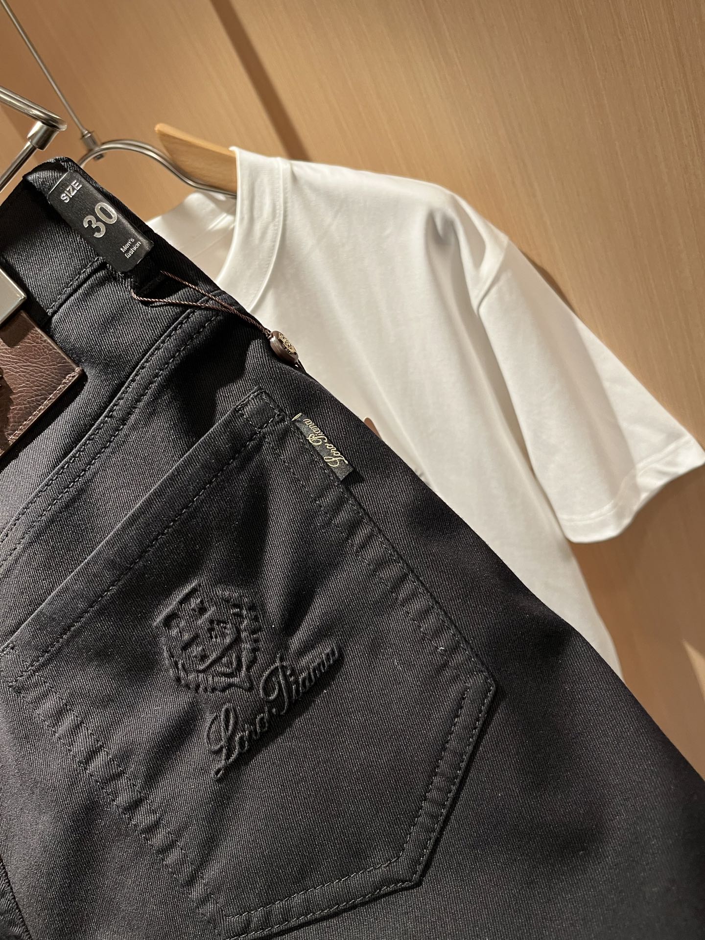   Loro Piana诺悠翩雅 2025春夏新品男士时装款高端休闲裤，香港洋行渠道货，日本原厂出品，纯