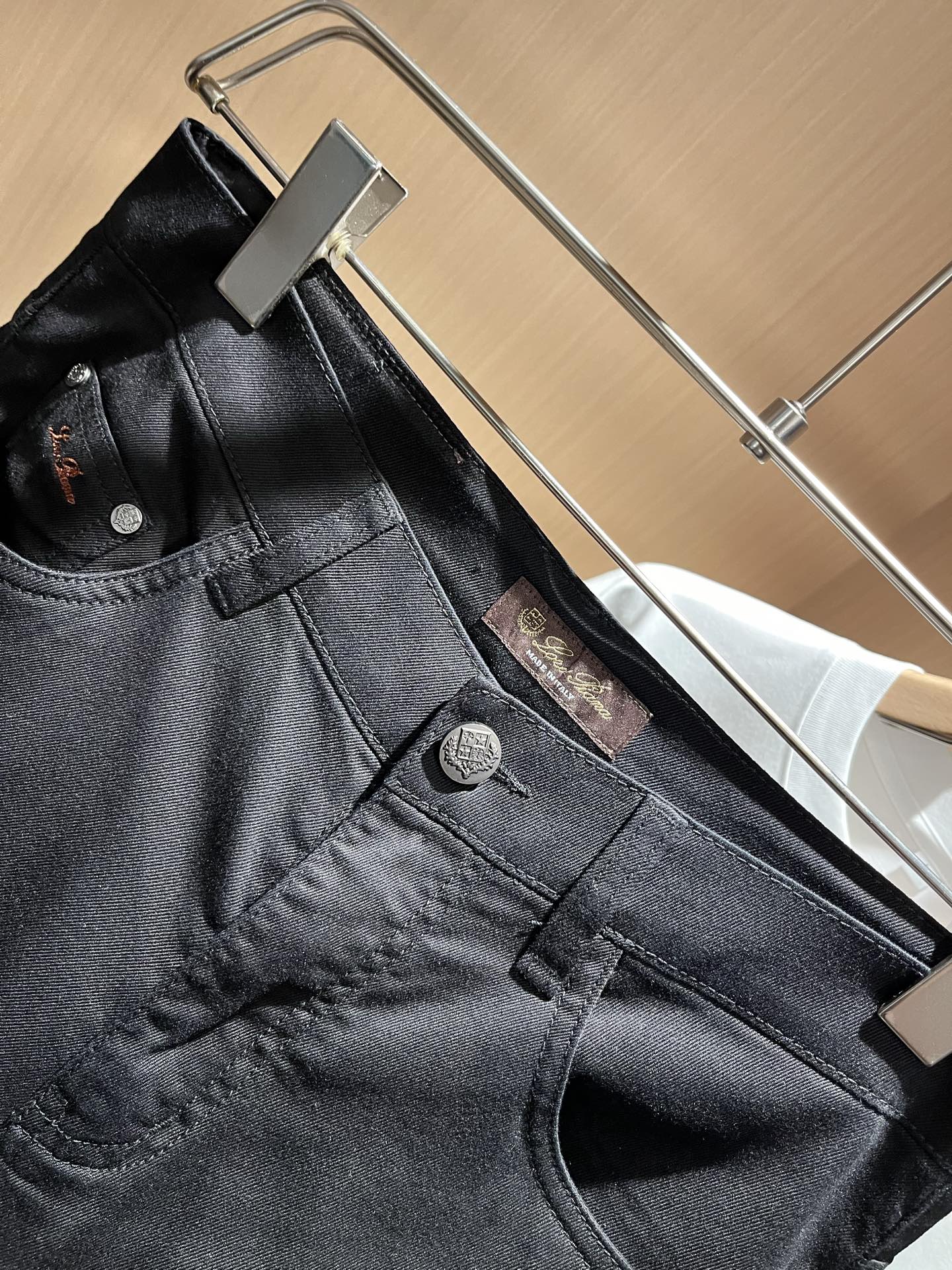   Loro Piana诺悠翩雅 2025春夏新品男士时装款高端休闲裤，香港洋行渠道货，日本原厂出品，纯