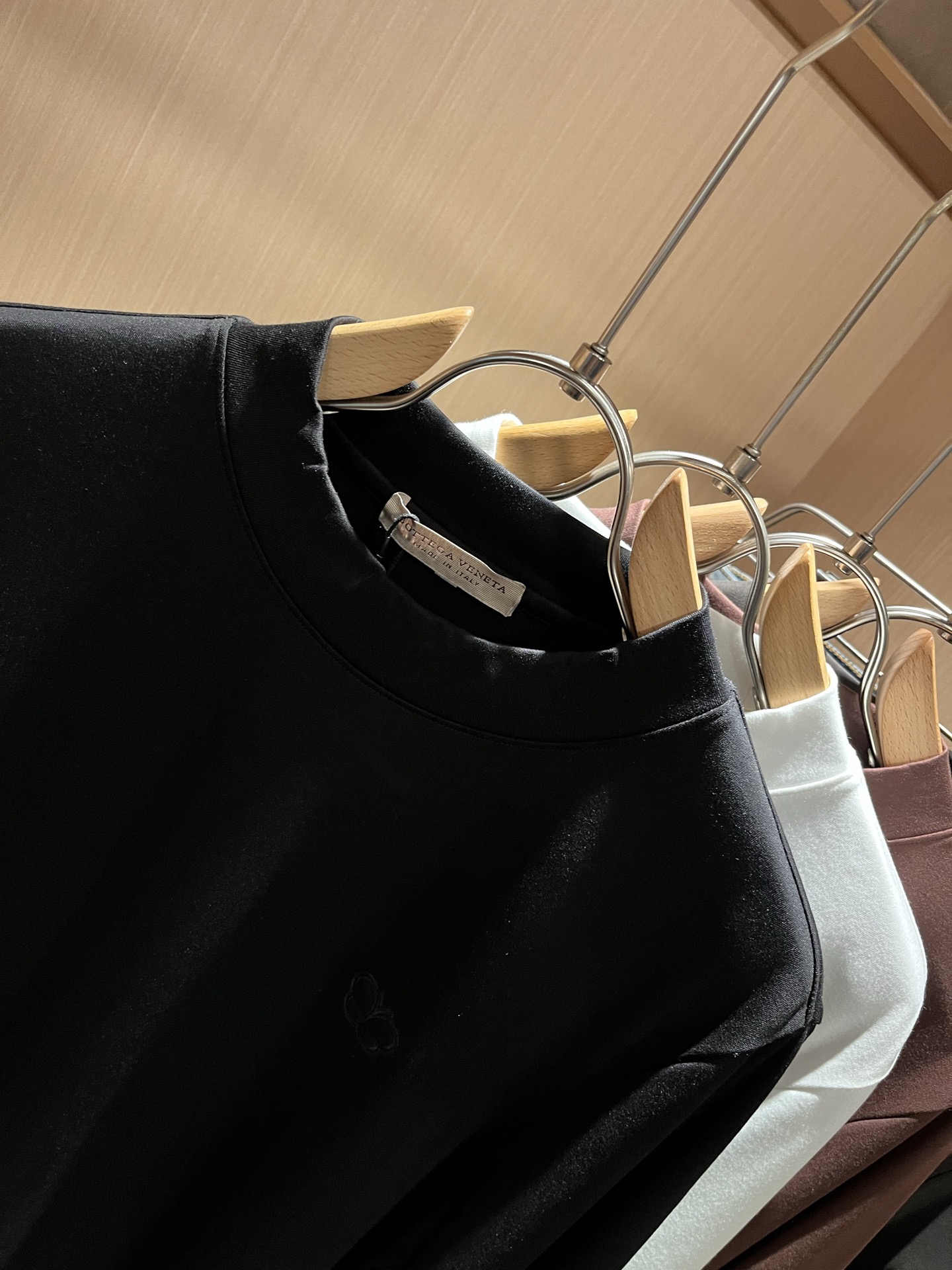 BottegaVene*a宝*嘉 2025秋冬新款男士打底衫，这是今年目前为止最牛批的一款纯色高品质面料