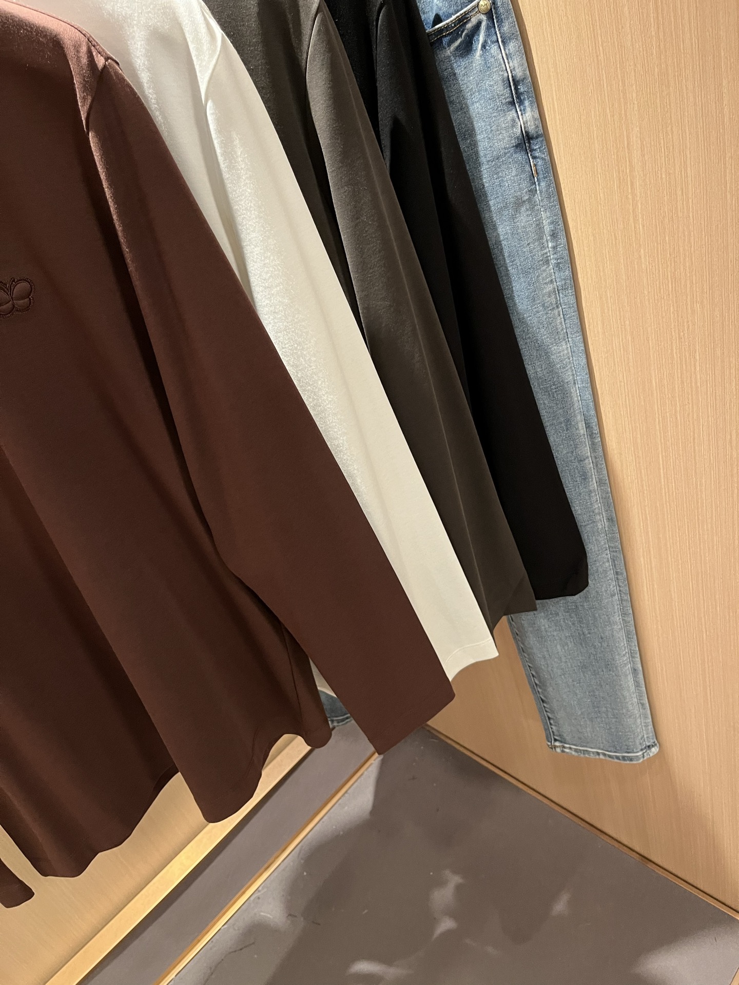 BottegaVene*a宝*嘉 2025秋冬新款男士打底衫，这是今年目前为止最牛批的一款纯色高品质面料