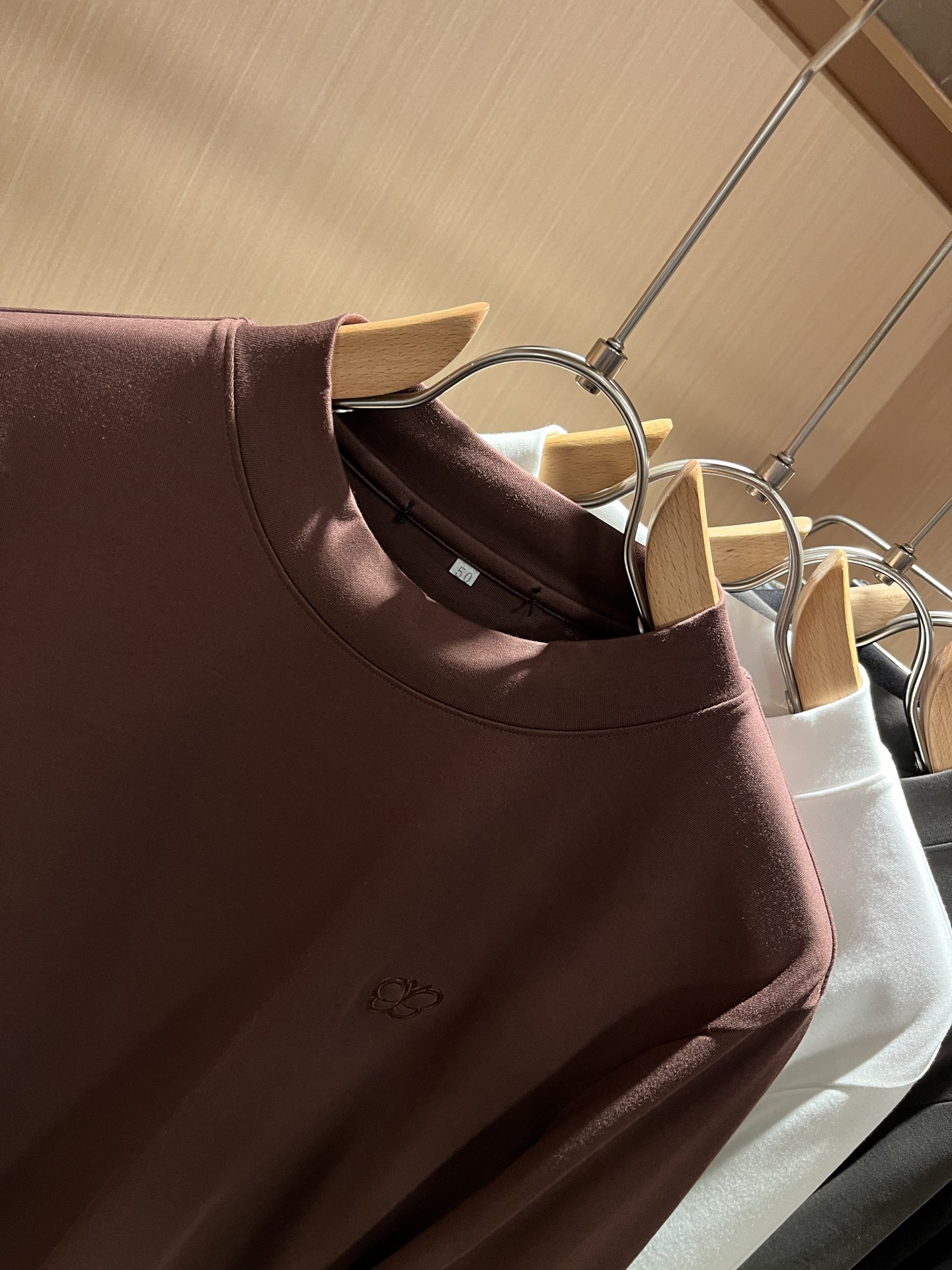 BottegaVene*a宝*嘉 2025秋冬新款男士打底衫，这是今年目前为止最牛批的一款纯色高品质面料