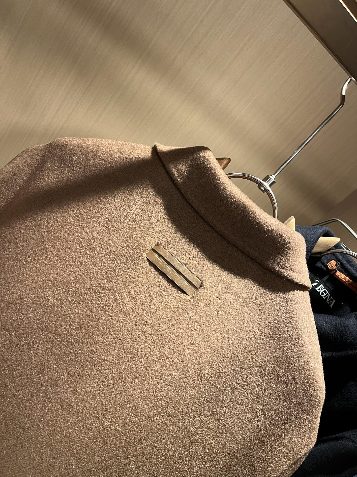   Ermenegildo Zeg*a杰*亚 2025秋冬新款男士夹克外套，外贸公司订单！客供羊毛呢材质