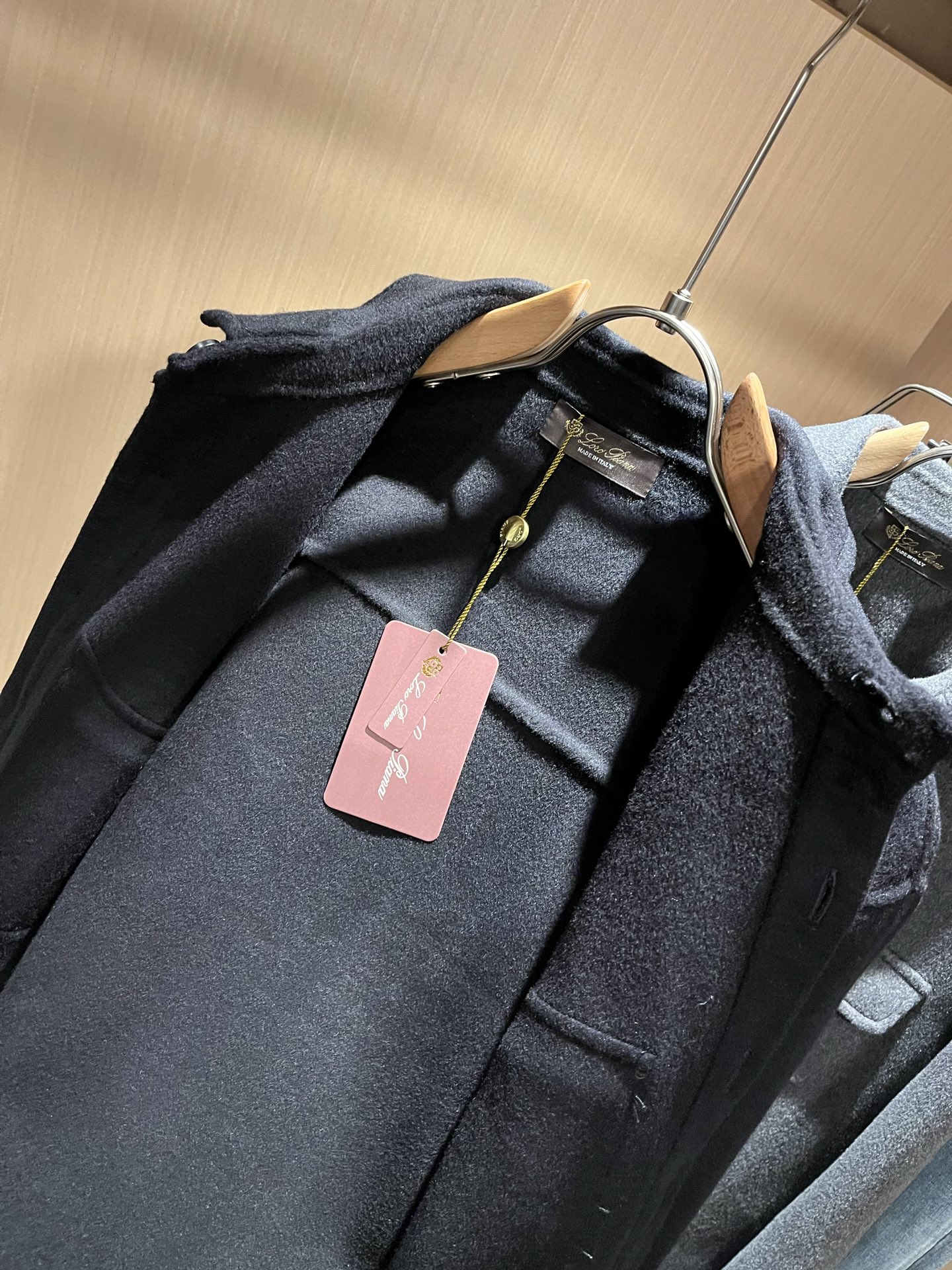  Loro Piana诺悠翩雅 2025秋冬新品男士休闲夹克外套，外贸公司订单！客供羊毛呢材质，经典的专