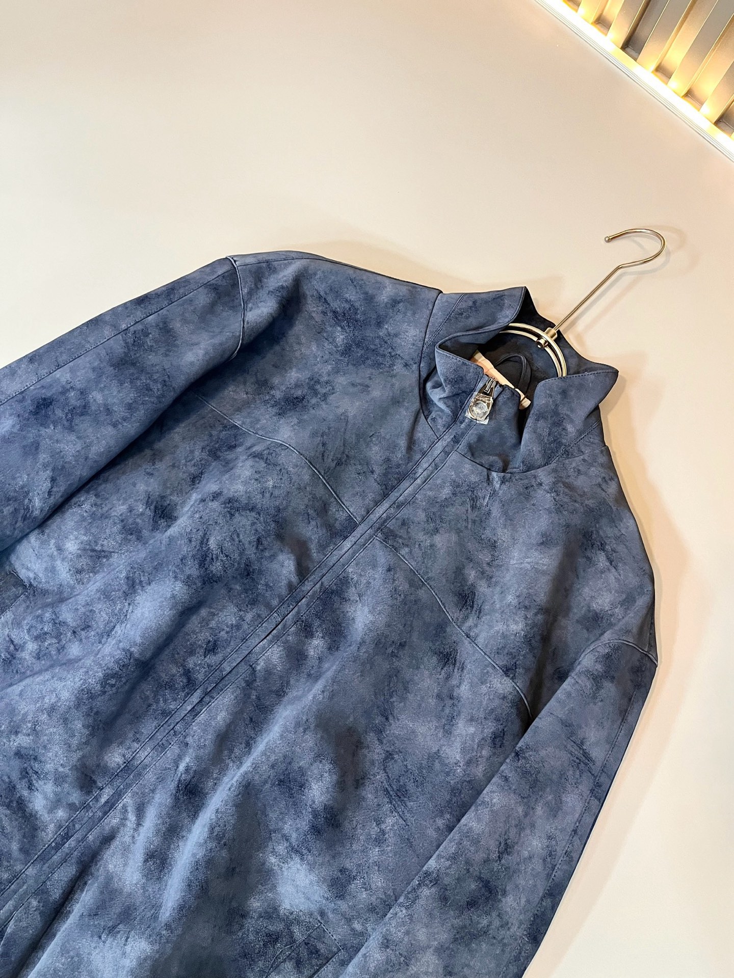 Loro Piana诺悠翩雅 2025秋冬新品男士休闲夹克外套，外贸公司订单！客供仿鹿绒材质，经典的专有