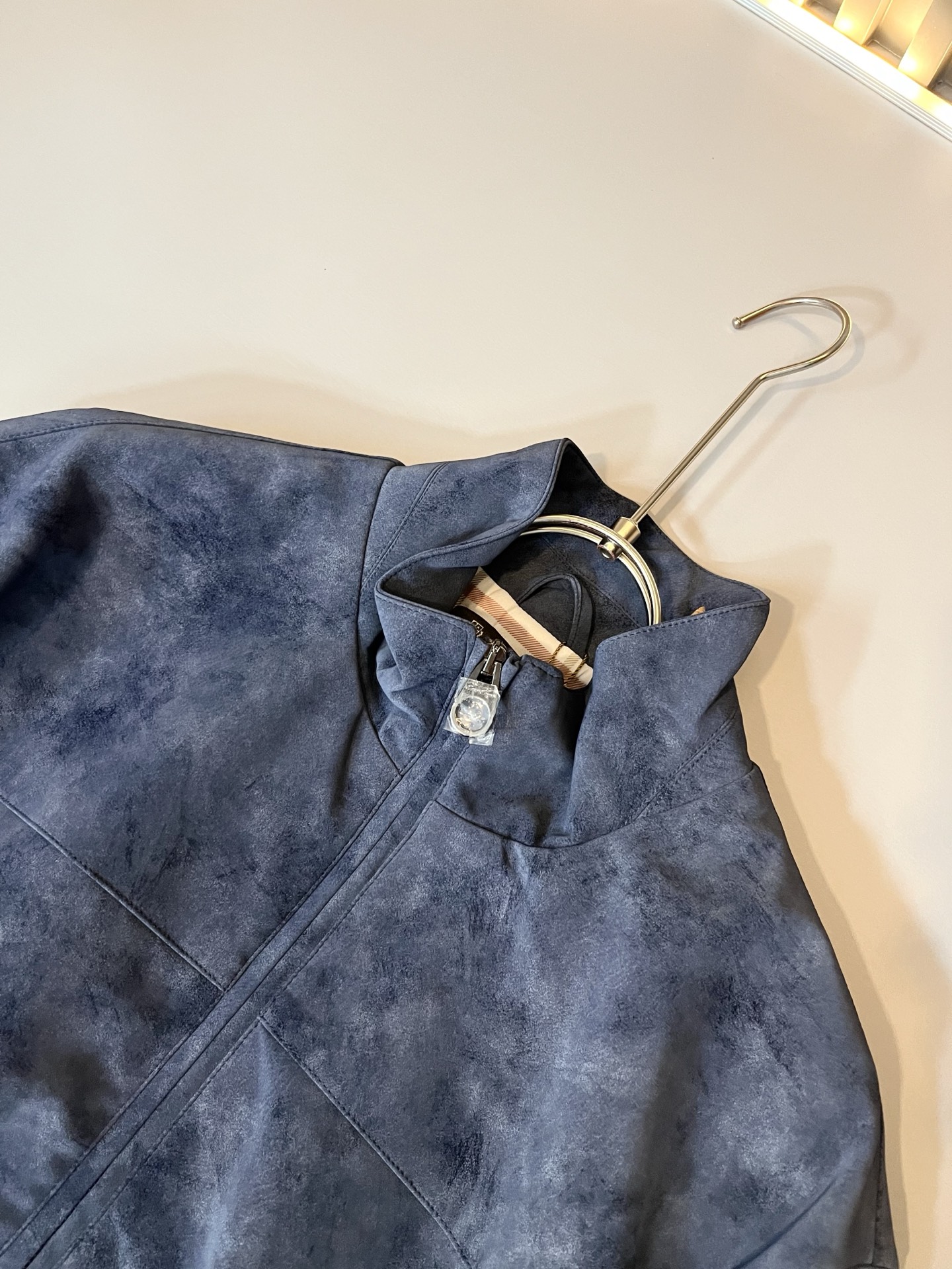 Loro Piana诺悠翩雅 2025秋冬新品男士休闲夹克外套，外贸公司订单！客供仿鹿绒材质，经典的专有