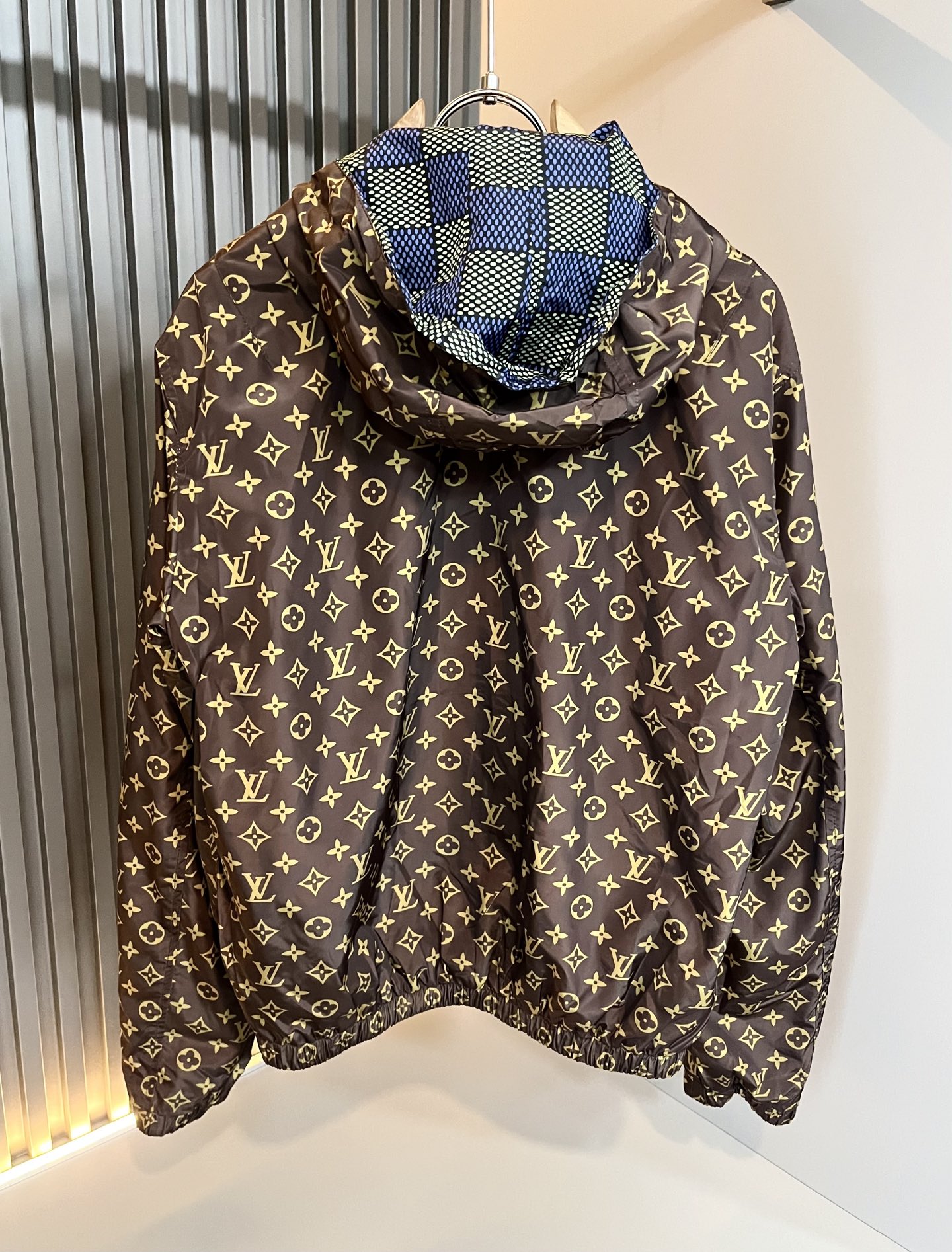  LouisVuitt*路易*登  ⚠️双面夹克！2025秋冬新品最新款棉服夹克外套，立体老花图案装夹克