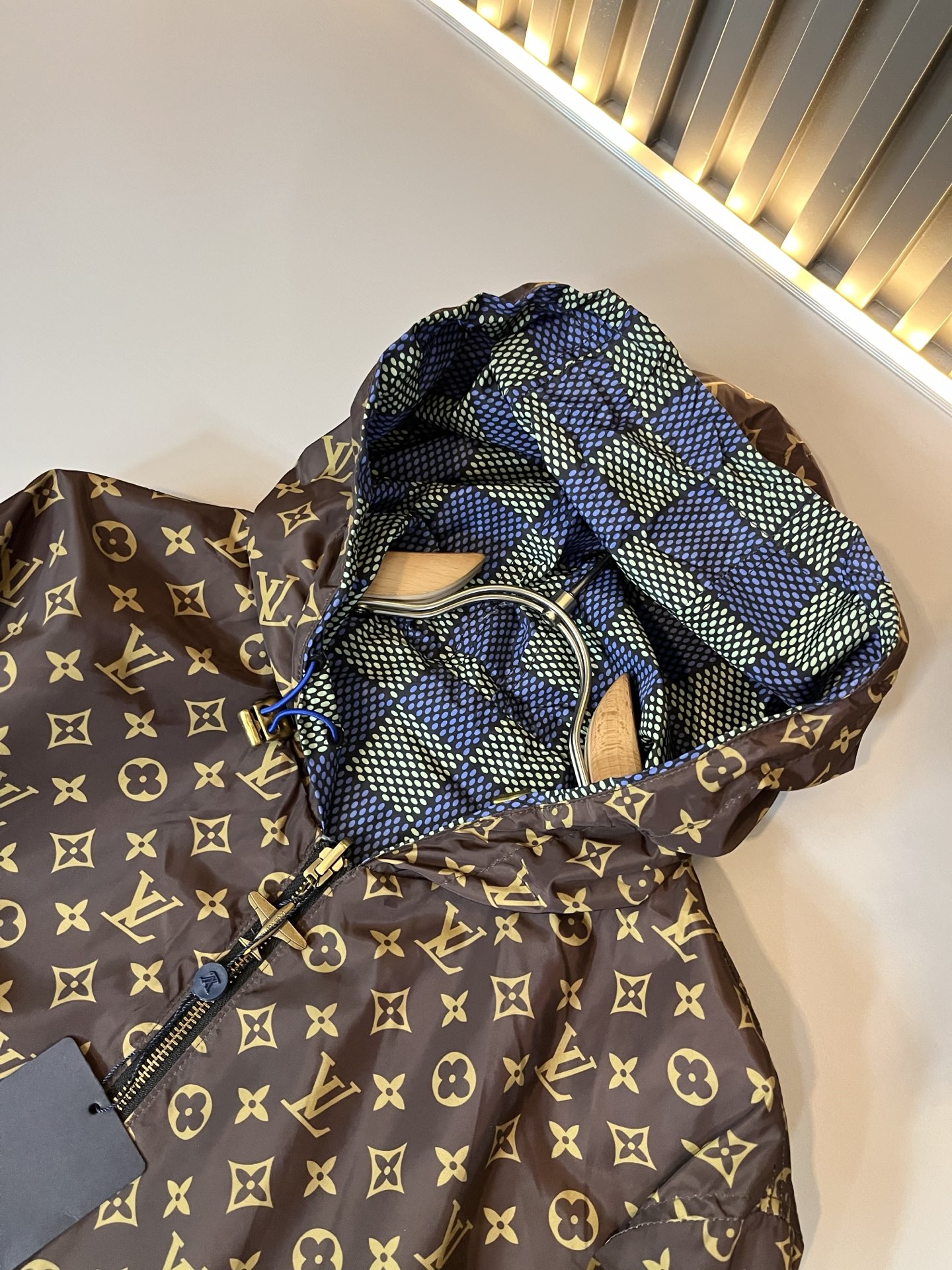  LouisVuitt*路易*登  ⚠️双面夹克！2025秋冬新品最新款棉服夹克外套，立体老花图案装夹克