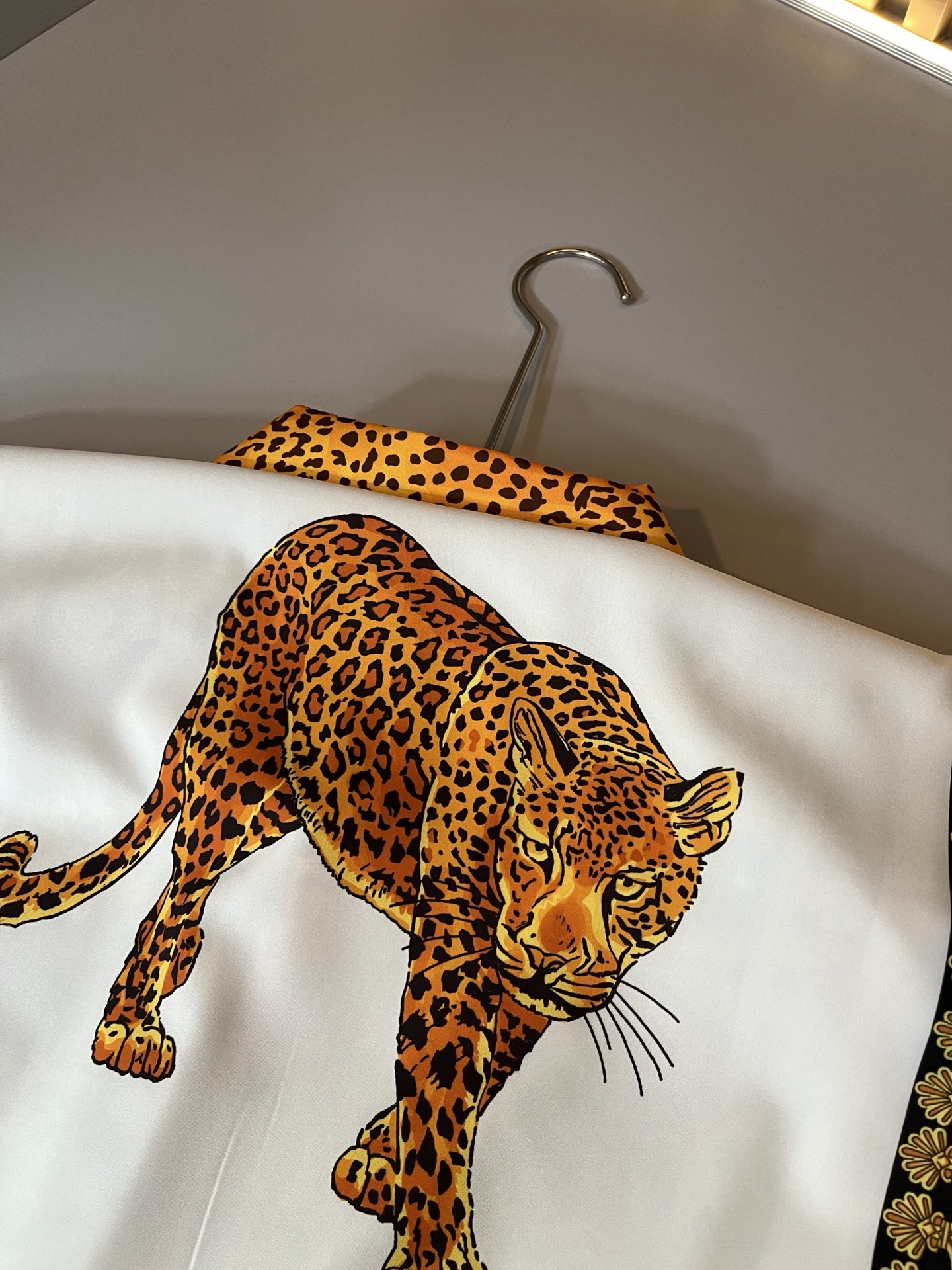 VERSACE 2025 Spring/Summer Luxury Printed Long Sleeve Shirt 10 i1755636352891 2340 0 8