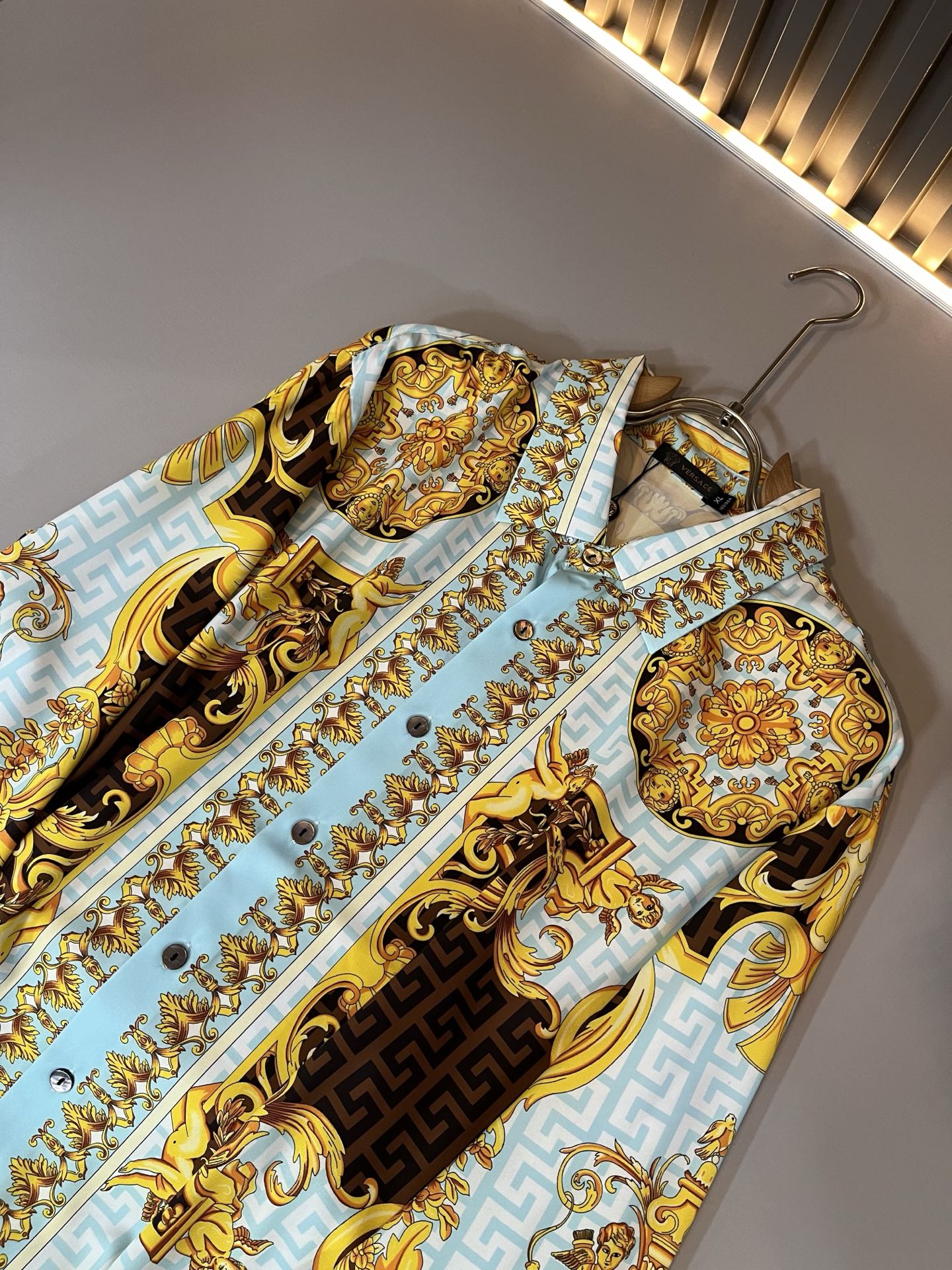 VERS*CE/范*哲 2025春夏新品原单长袖衬衣，VERS*CE/范*哲 贸易公司渠道 产品 值的推