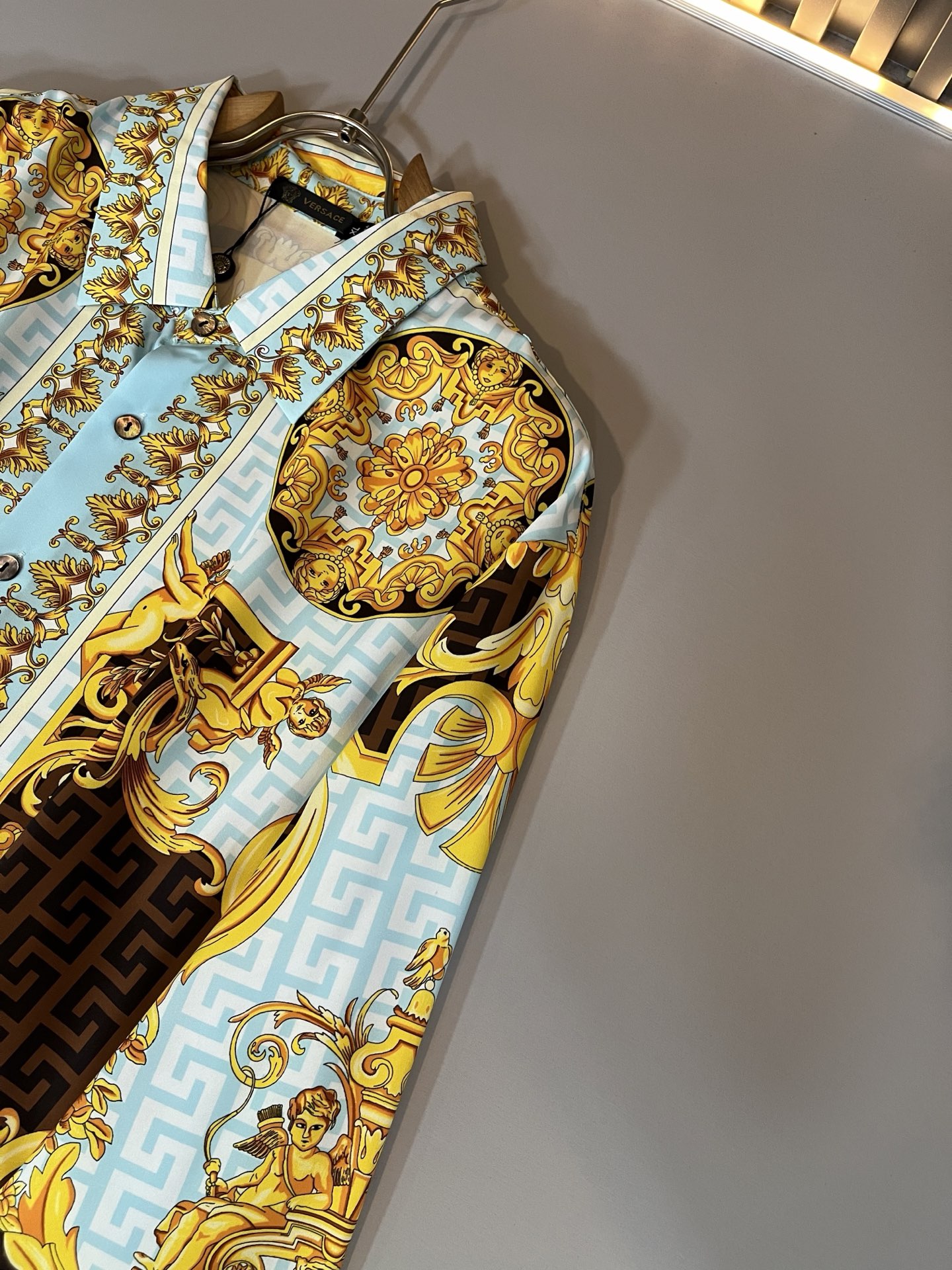 VERS*CE/范*哲 2025春夏新品原单长袖衬衣，VERS*CE/范*哲 贸易公司渠道 产品 值的推