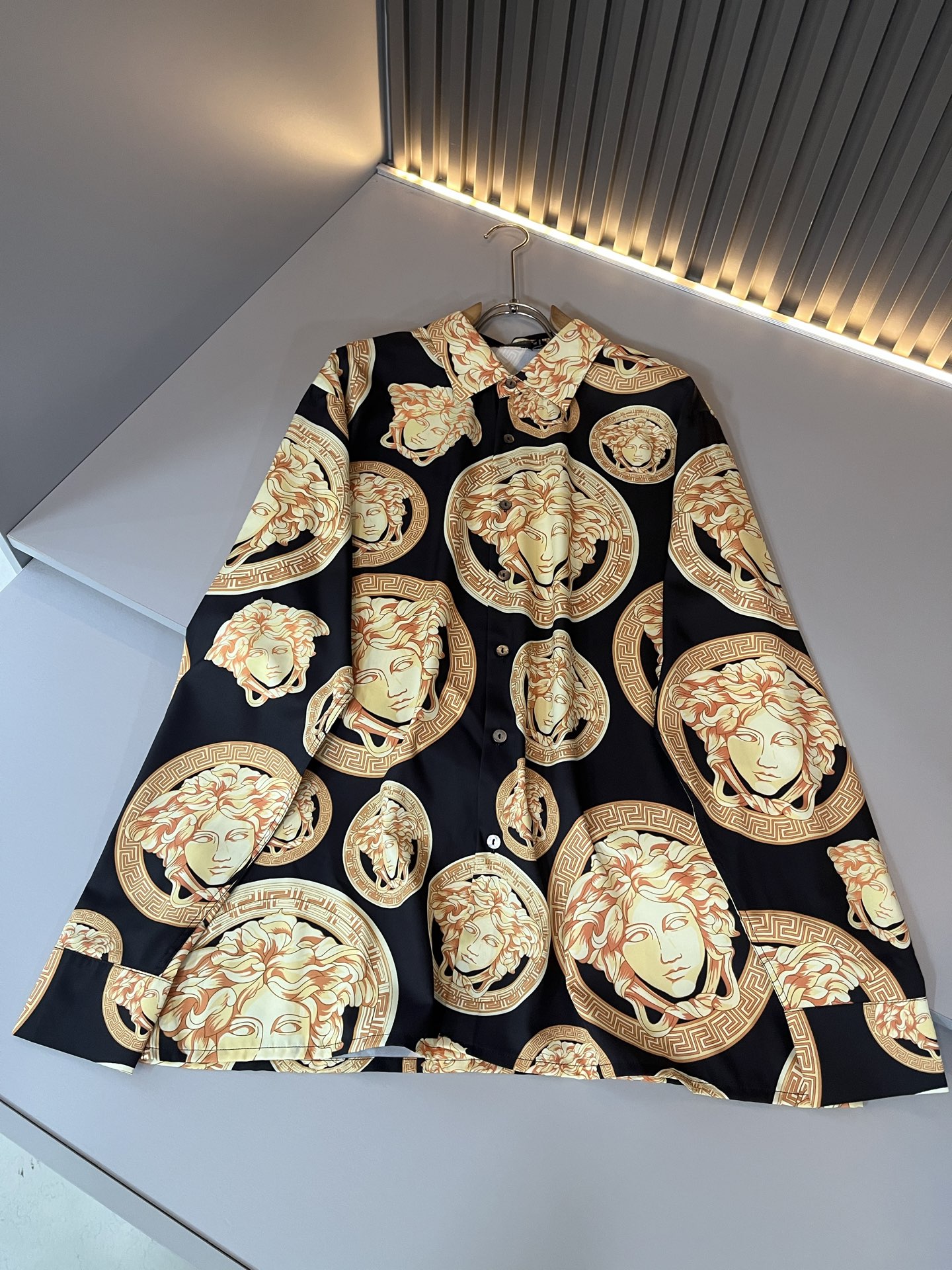 VERS*CE/范*哲 2025春夏新品原单长袖衬衣，VERS*CE/范*哲 贸易公司渠道 产品 值的推