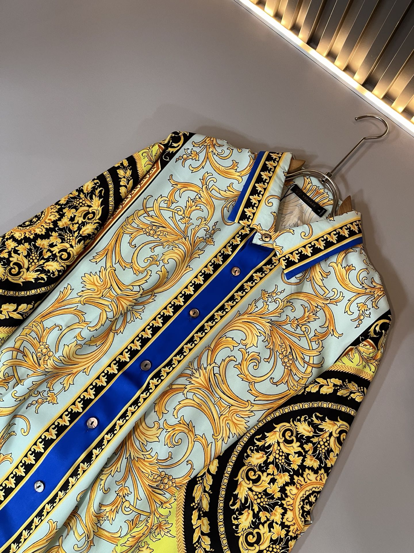 VERS*CE/范*哲 2025春夏新品原单长袖衬衣，VERS*CE/范*哲 贸易公司渠道 产品 值的推