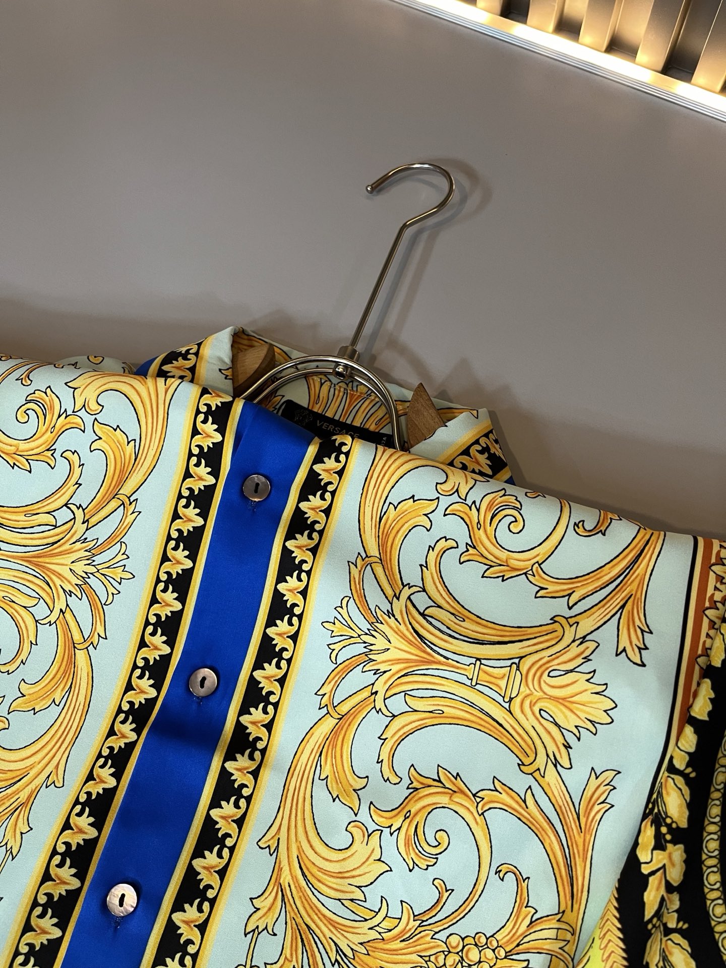 VERS*CE/范*哲 2025春夏新品原单长袖衬衣，VERS*CE/范*哲 贸易公司渠道 产品 值的推